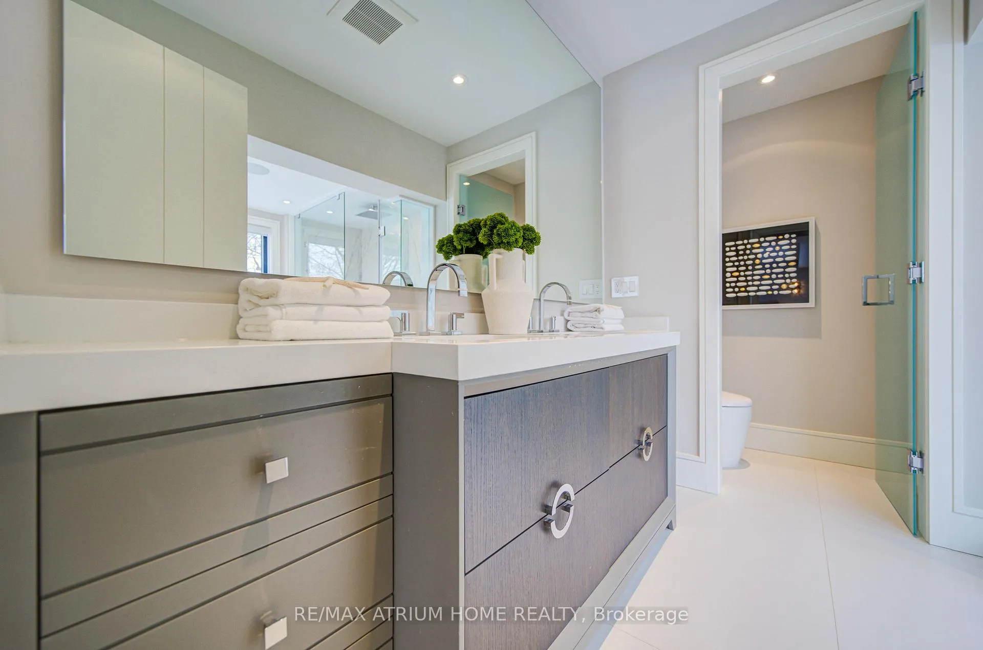 Photo 17 of 6 Hillholm Road, Toronto, Forest Hill South — HOMEH