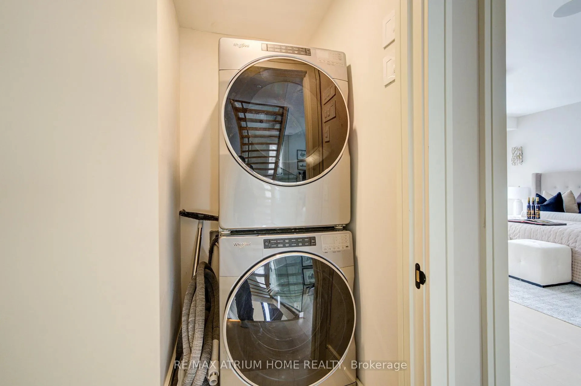 Photo 19 of 6 Hillholm Road, Toronto, Forest Hill South — HOMEH