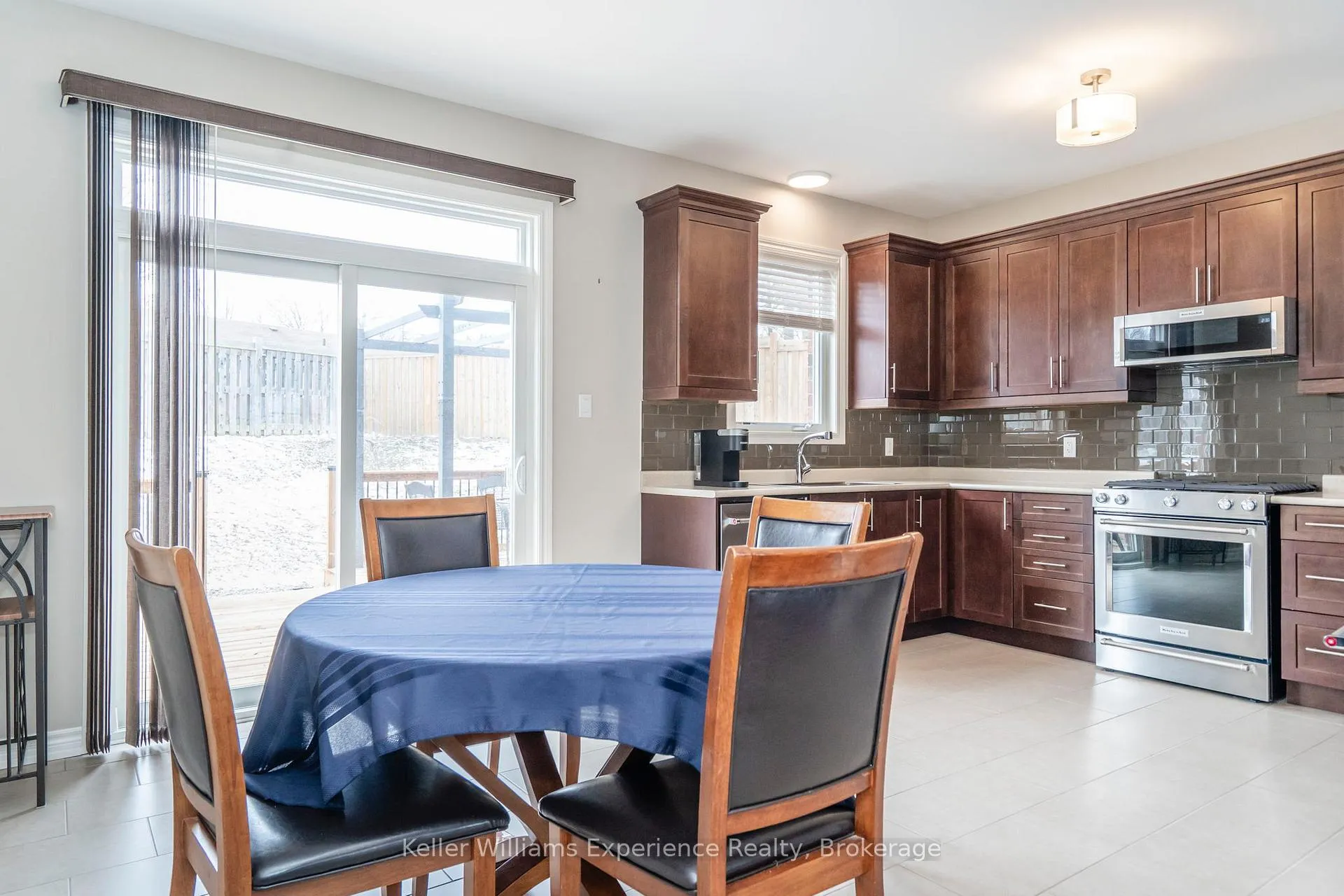 Photo 17 of 939 Stollar Place, Midland — HOMEH