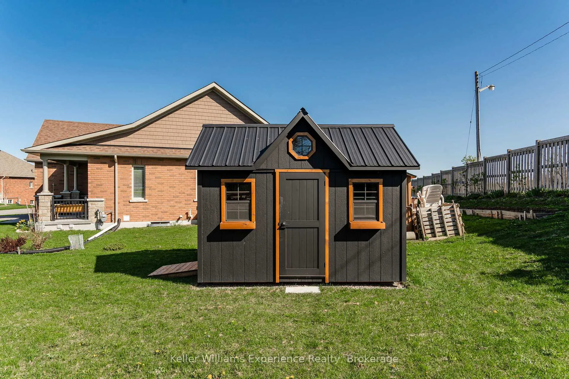 Photo 33 of 939 Stollar Place, Midland — HOMEH