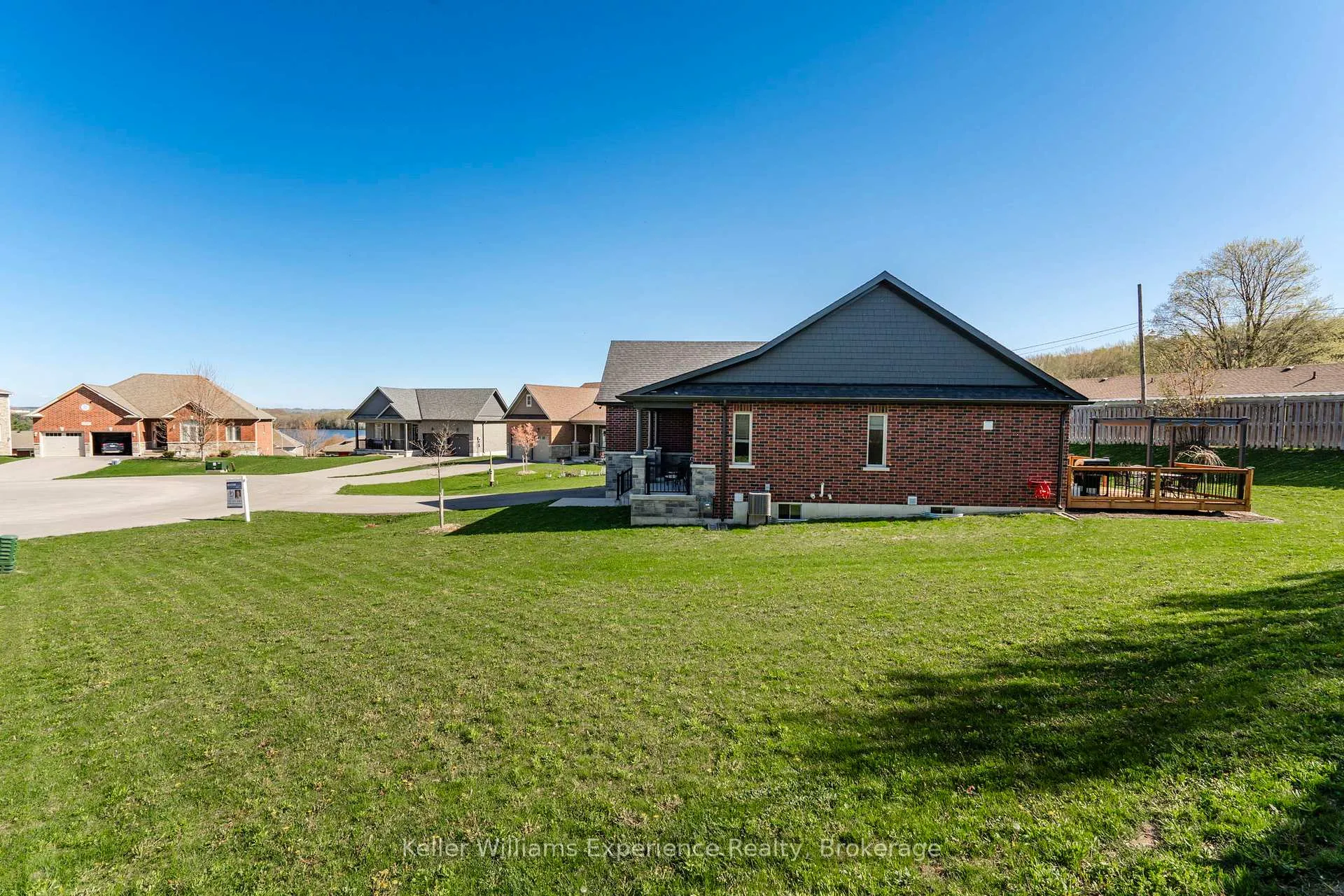 Photo 34 of 939 Stollar Place, Midland — HOMEH
