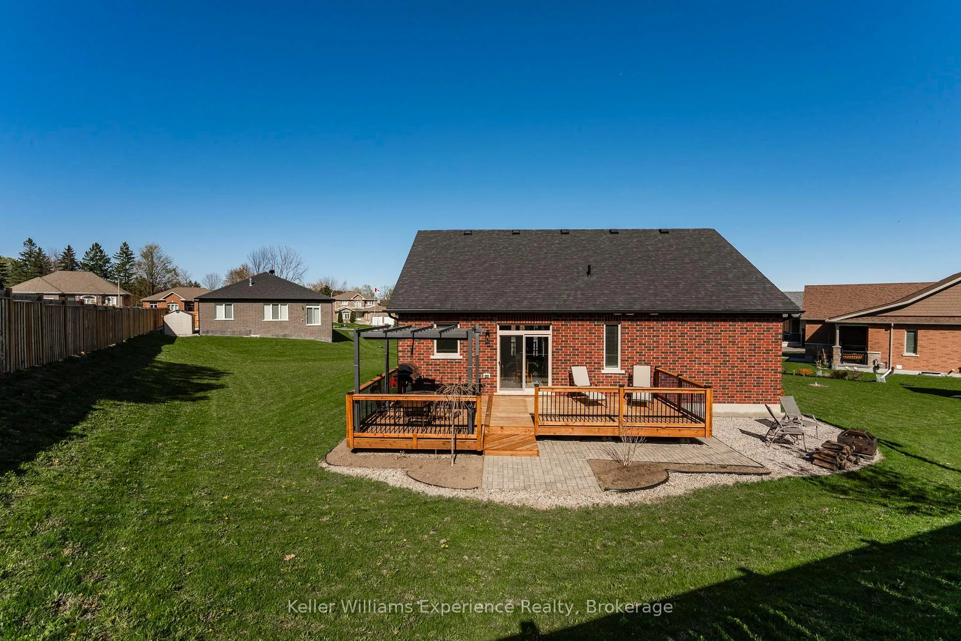 Photo 36 of 939 Stollar Place, Midland — HOMEH