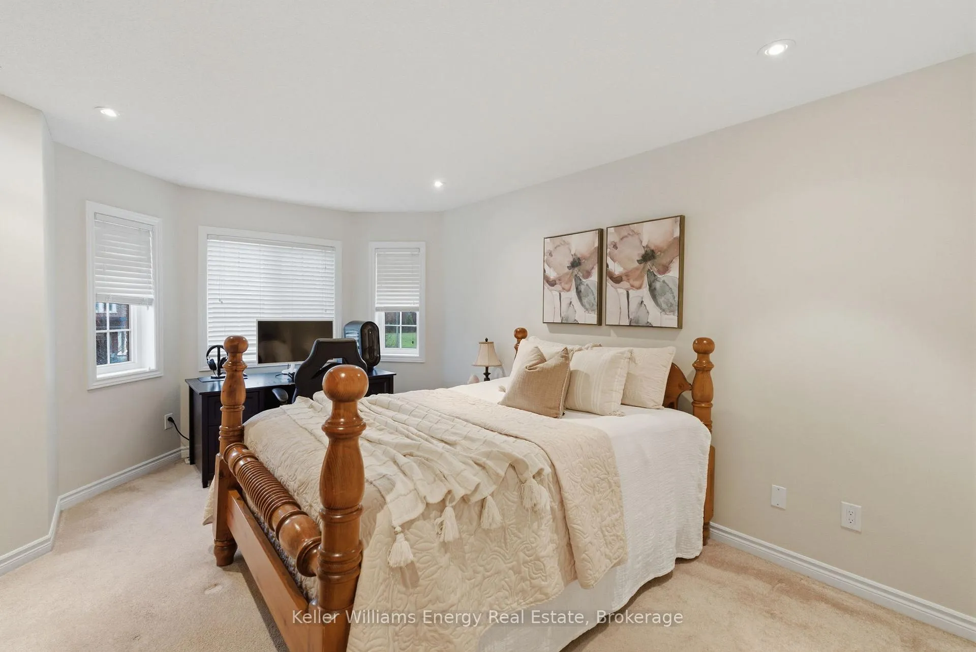 Photo 32 of 568 George Reynolds Drive, Clarington, Courtice — HOMEH
