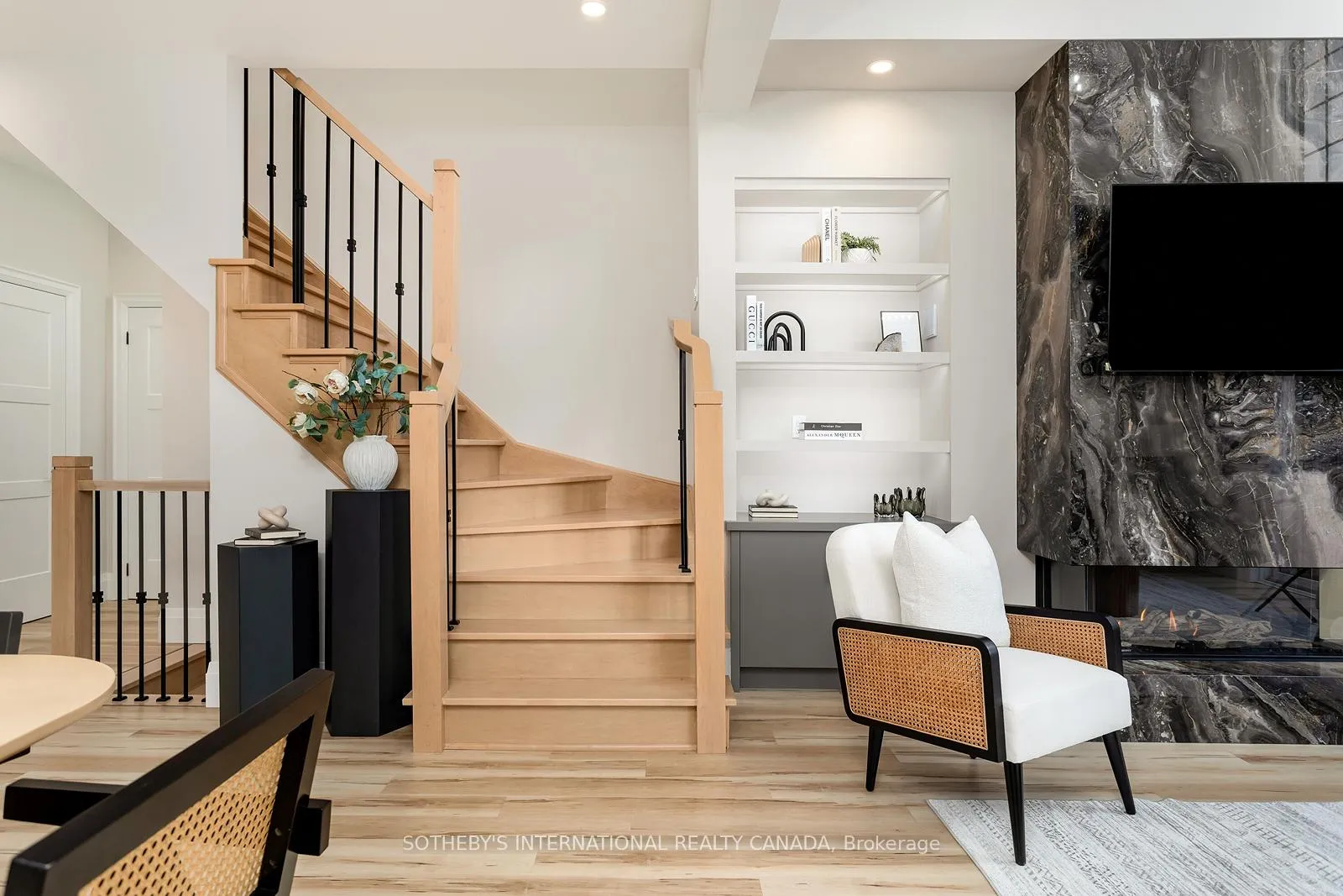 Photo 23 of 10 Belle Terre Way, Markham, Greensborough — HOMEH