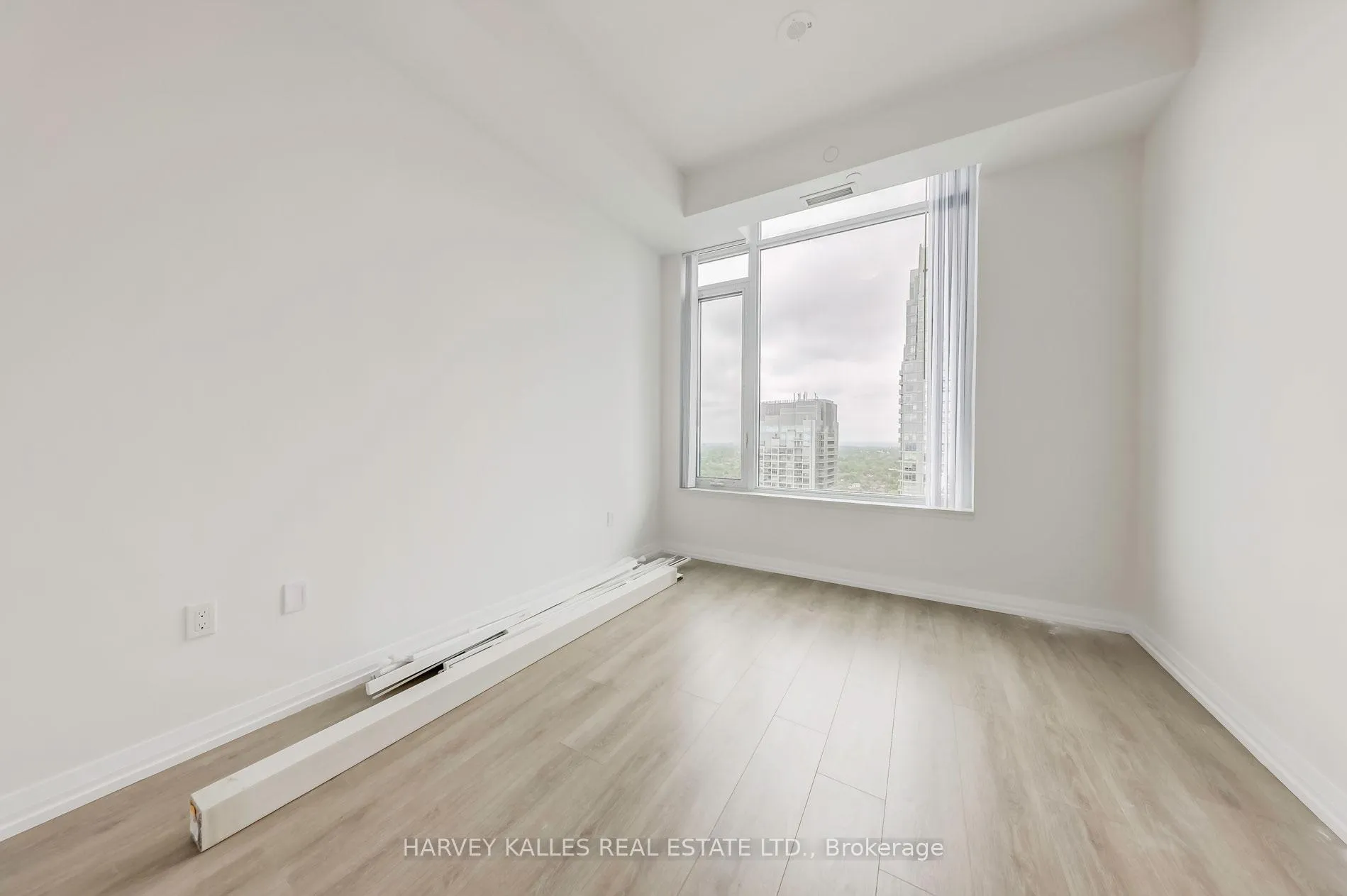 Photo 13 of Unit LPH17, 50 Dunfield Street, Toronto, Mount Pleasant West — HOMEH