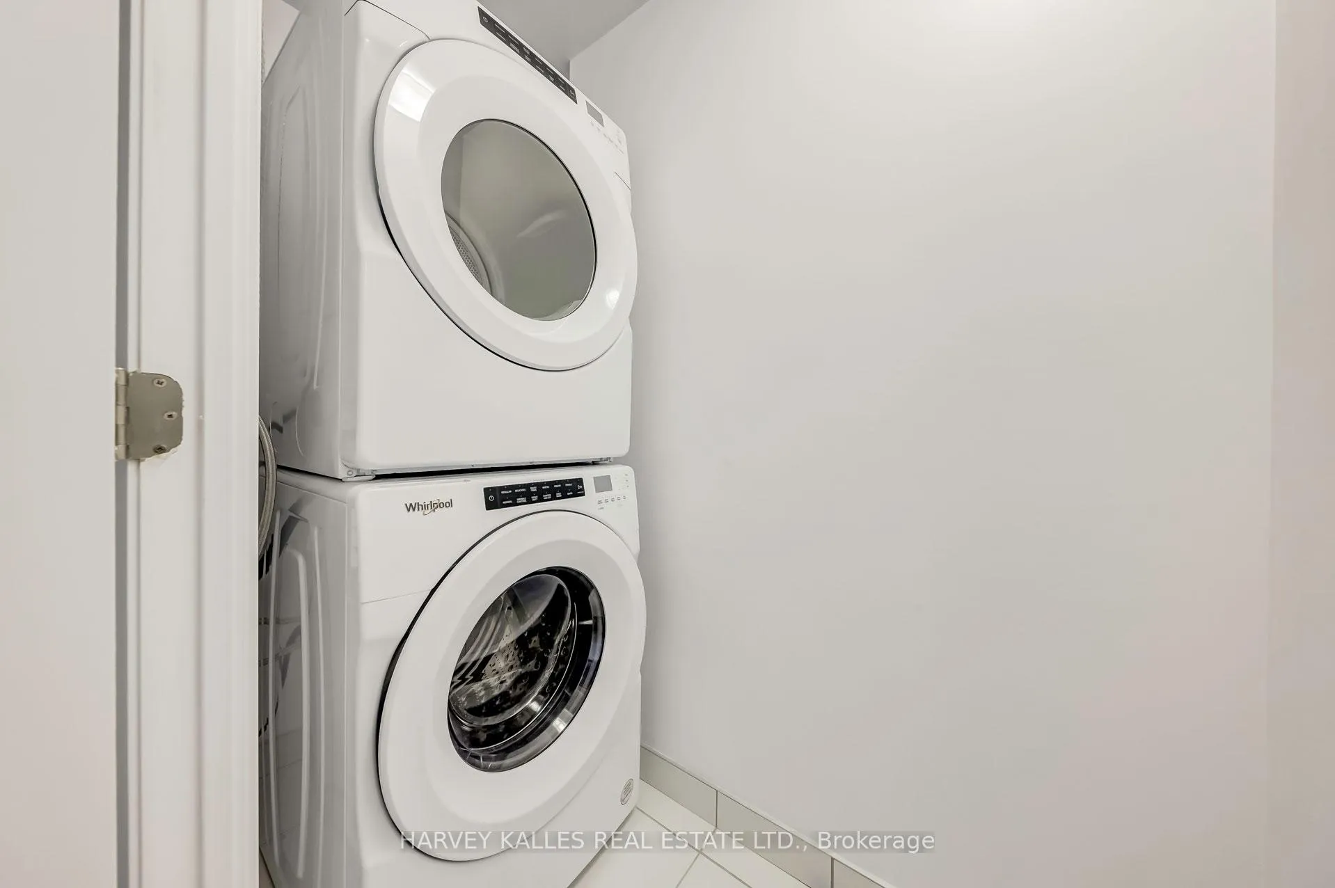 Photo 20 of Unit LPH17, 50 Dunfield Street, Toronto, Mount Pleasant West — HOMEH