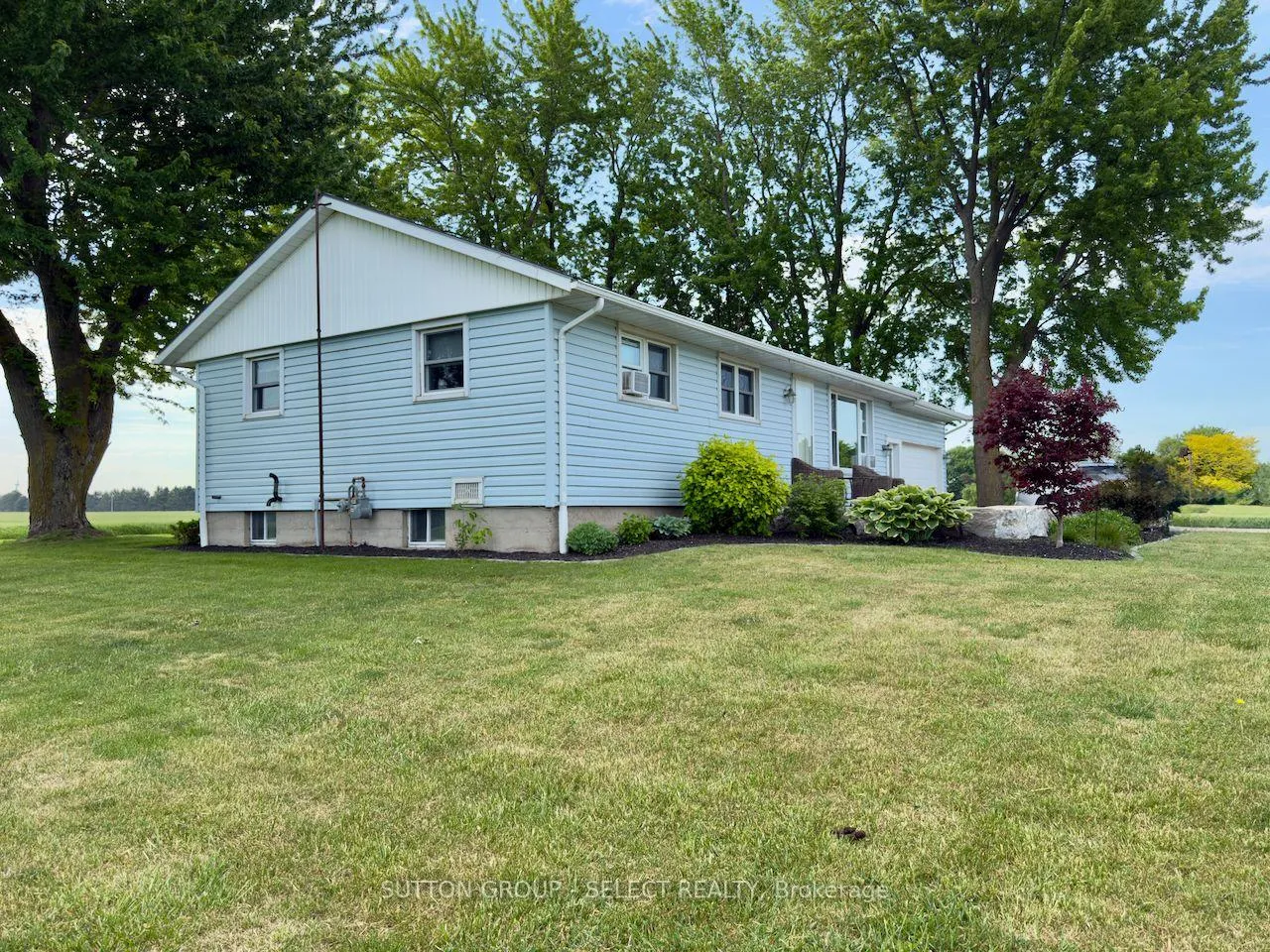 Photo 4 of 73636 Bluewater Highway, Rr 2, Bluewater, Stanley — HOMEH