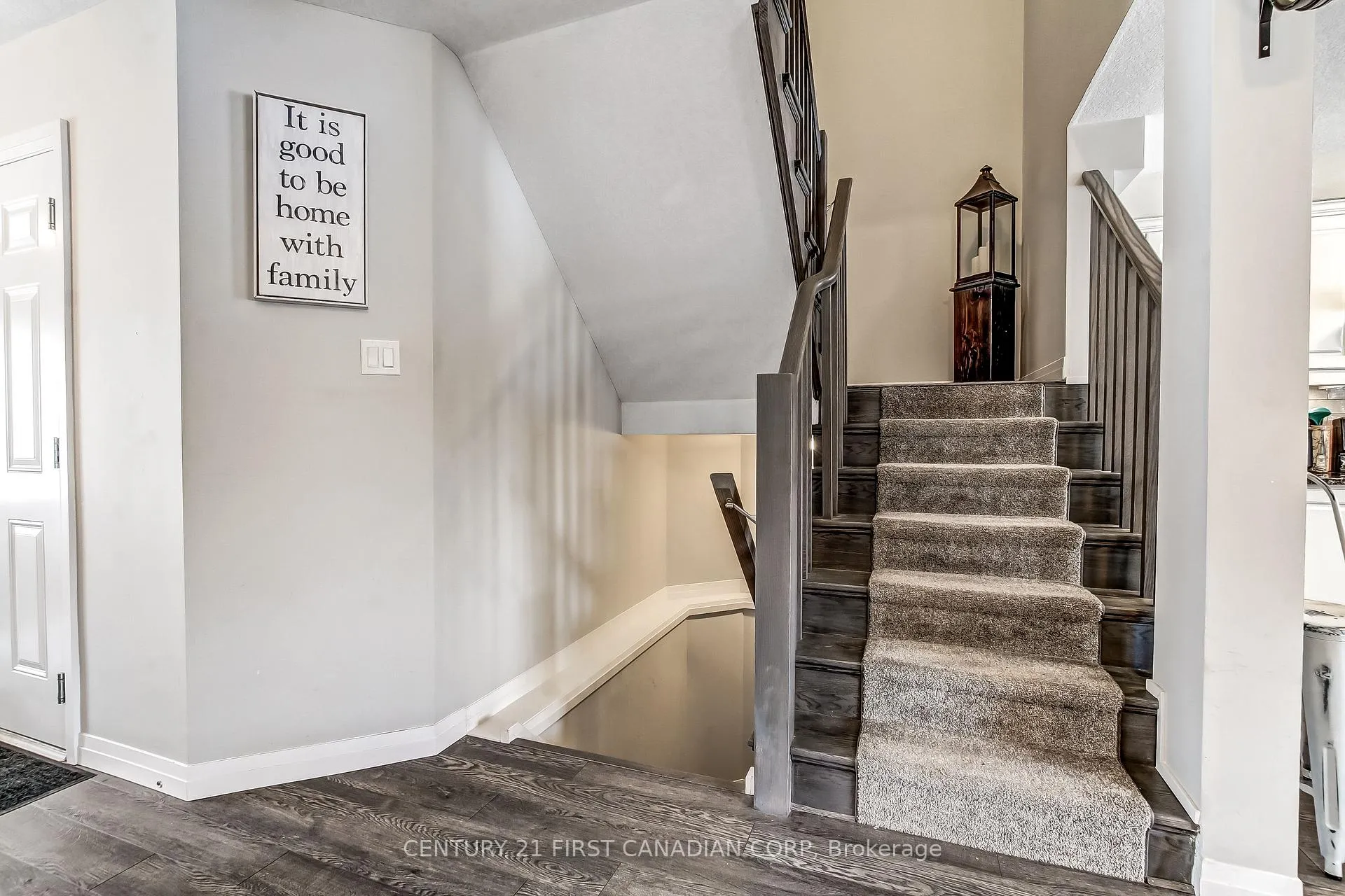 Photo 4 of Unit 6, 1434 Blackwell Boulevard, London, North D — HOMEH