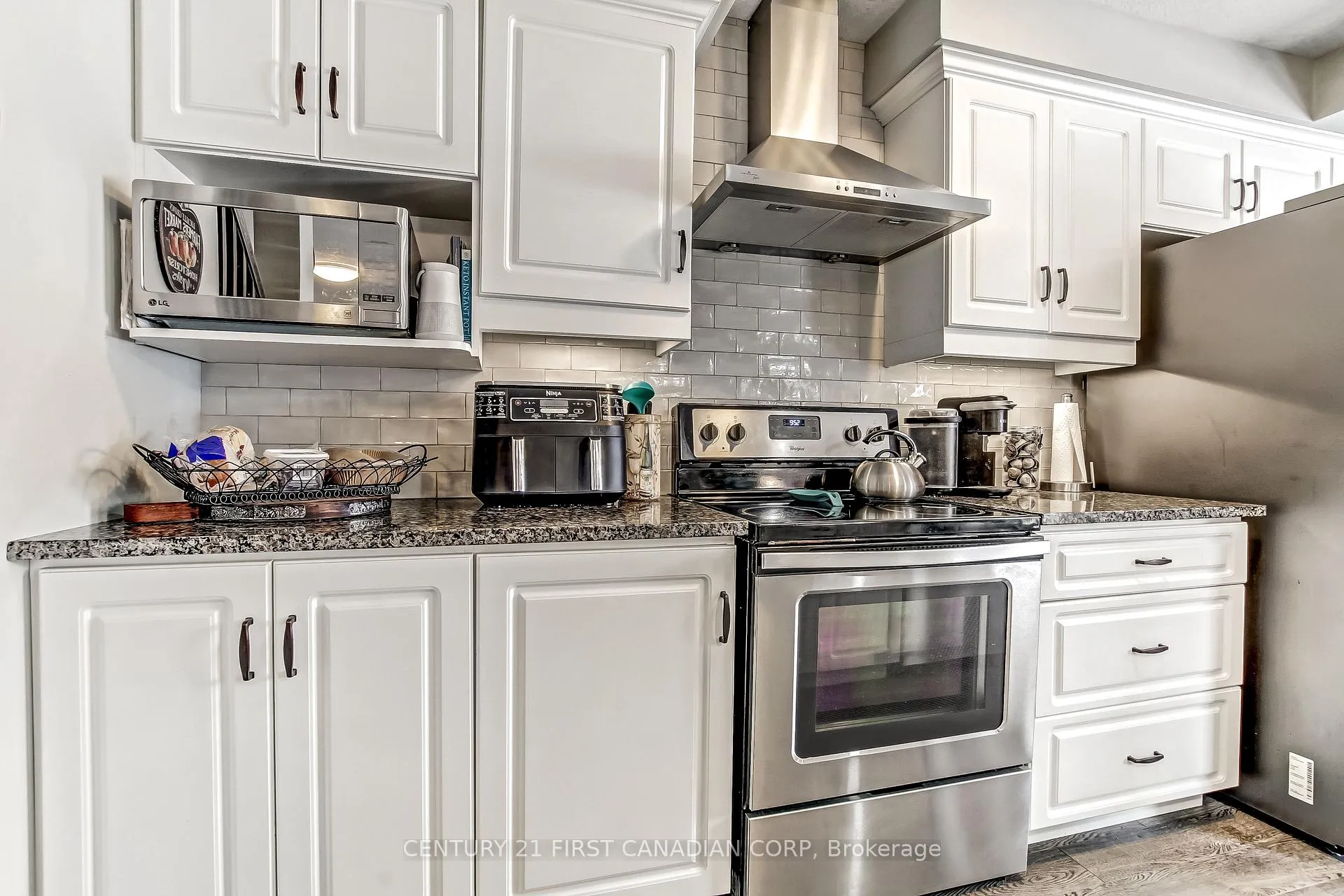 Photo 7 of Unit 6, 1434 Blackwell Boulevard, London, North D — HOMEH