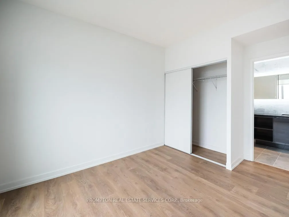 Photo 6 of Unit 2702, 117 Mcmahon Drive, North York, Bayview Village — HOMEH