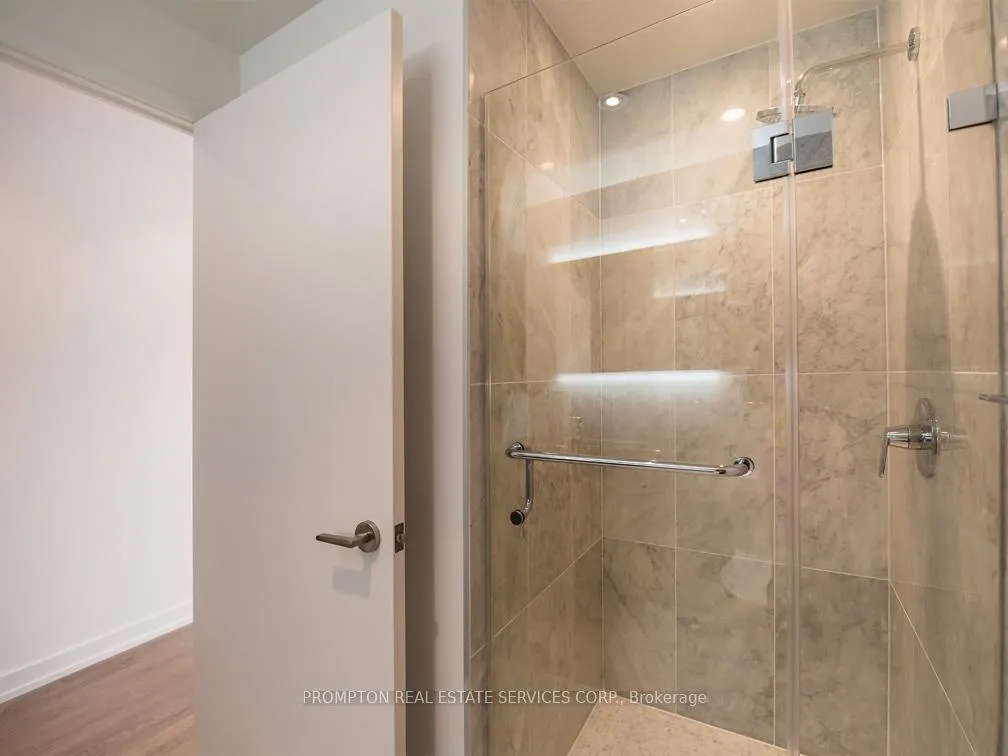 Photo 8 of Unit 2702, 117 Mcmahon Drive, North York, Bayview Village — HOMEH