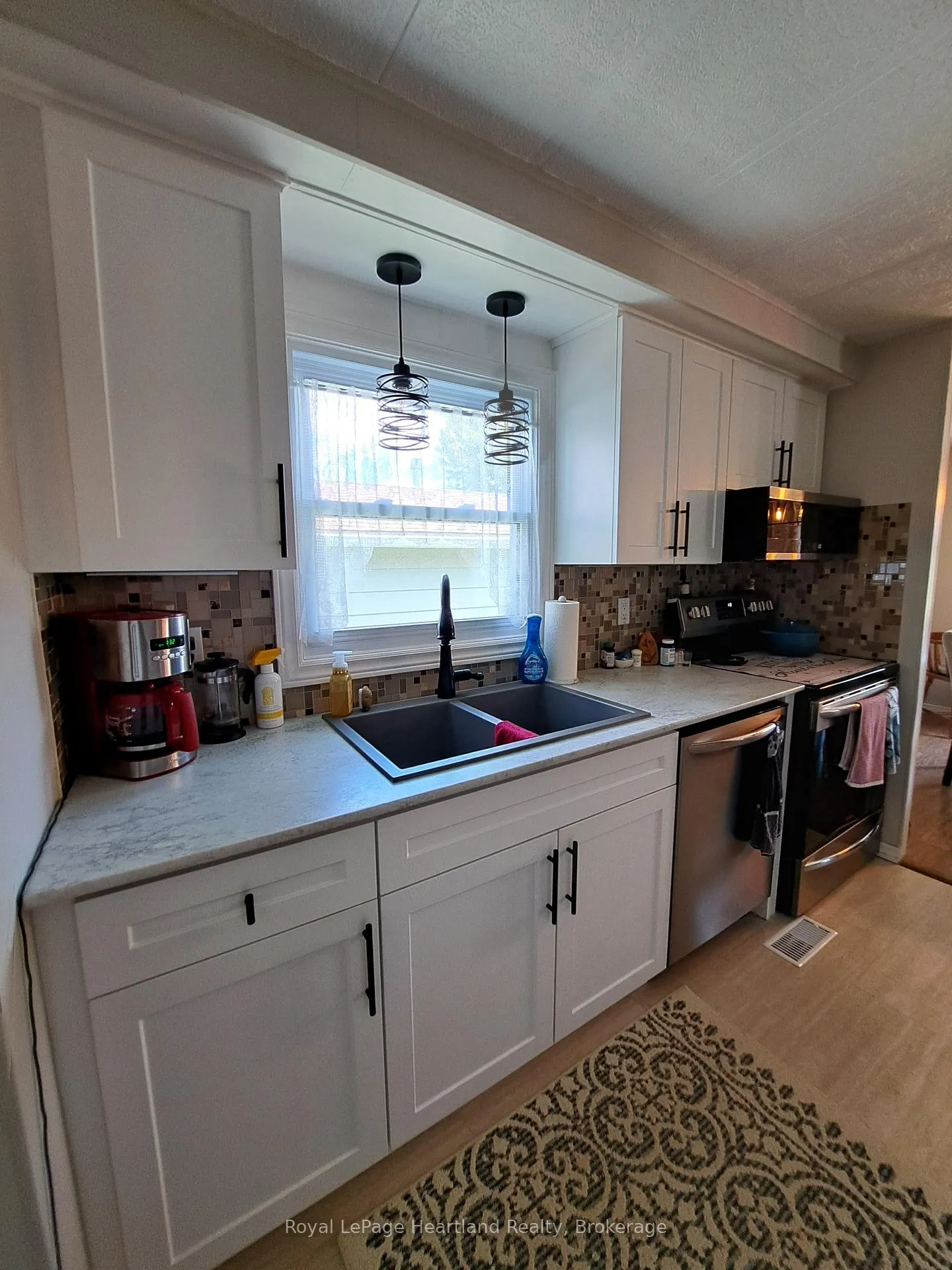 Photo 6 of 27 Stewart Street, Strathroy-Caradoc, SE — HOMEH