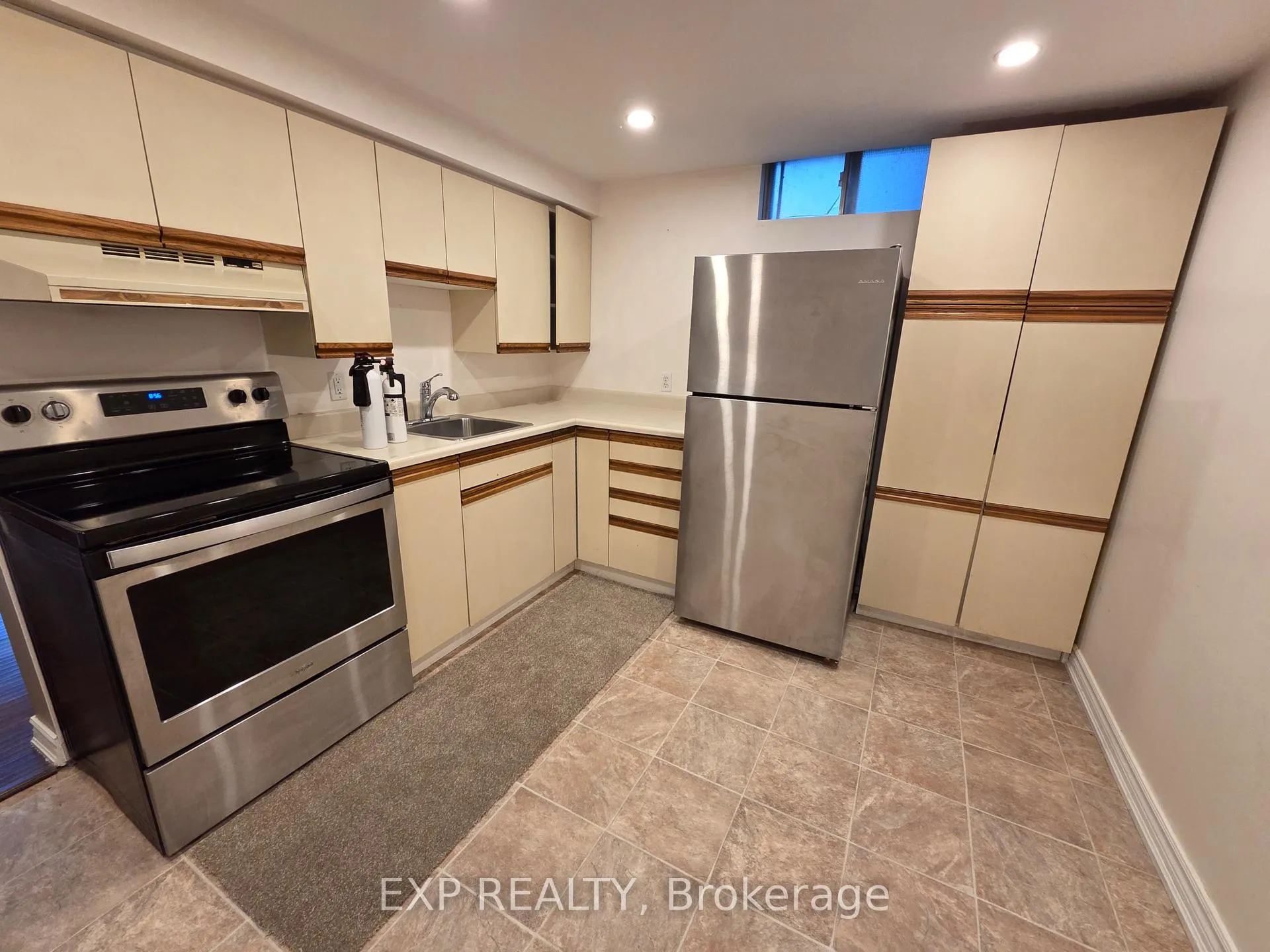 Photo 4 of Unit Lower, 696 Penny Lane, Burlington, LaSalle — HOMEH