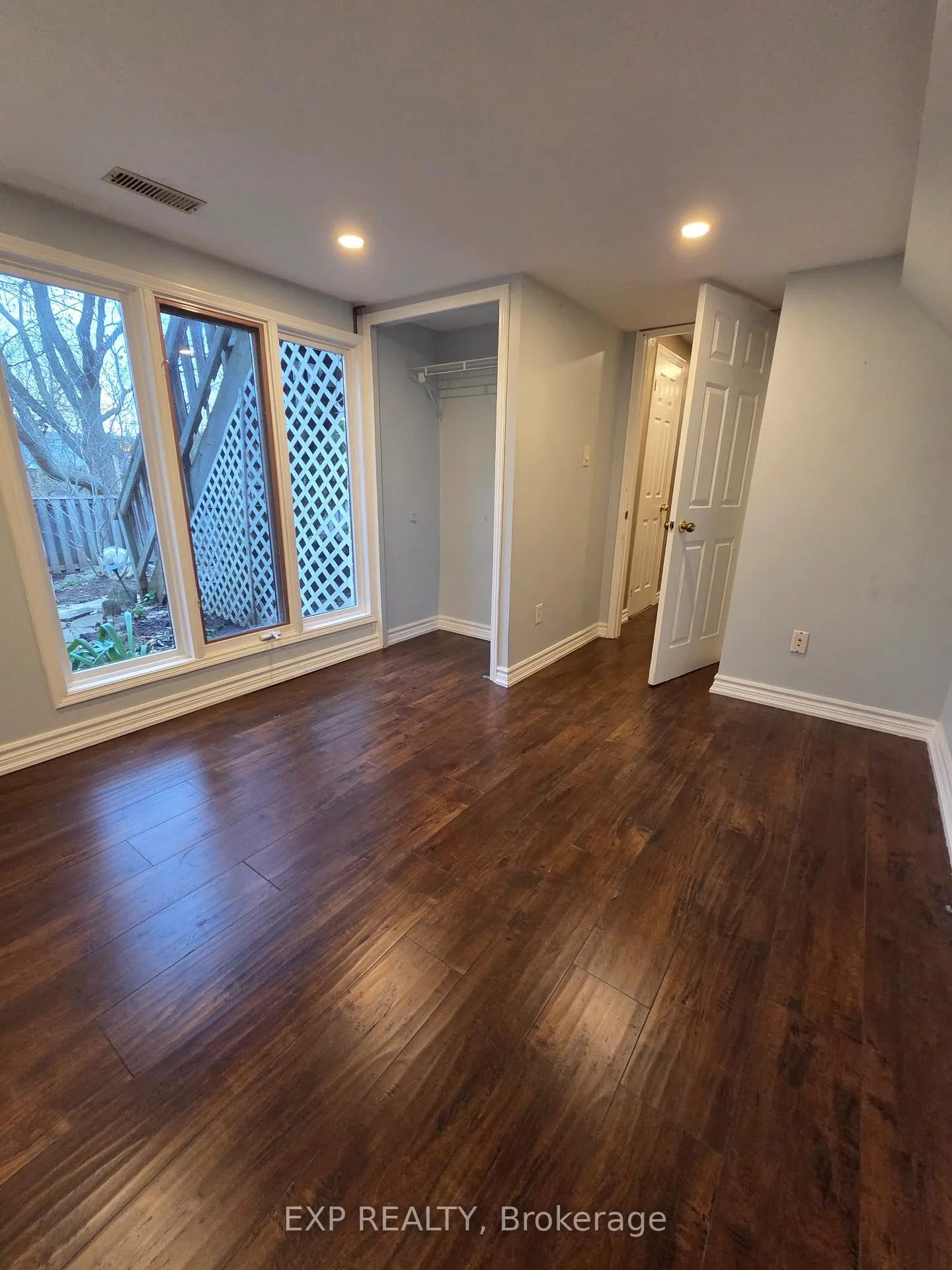 Photo 9 of Unit Lower, 696 Penny Lane, Burlington, LaSalle — HOMEH