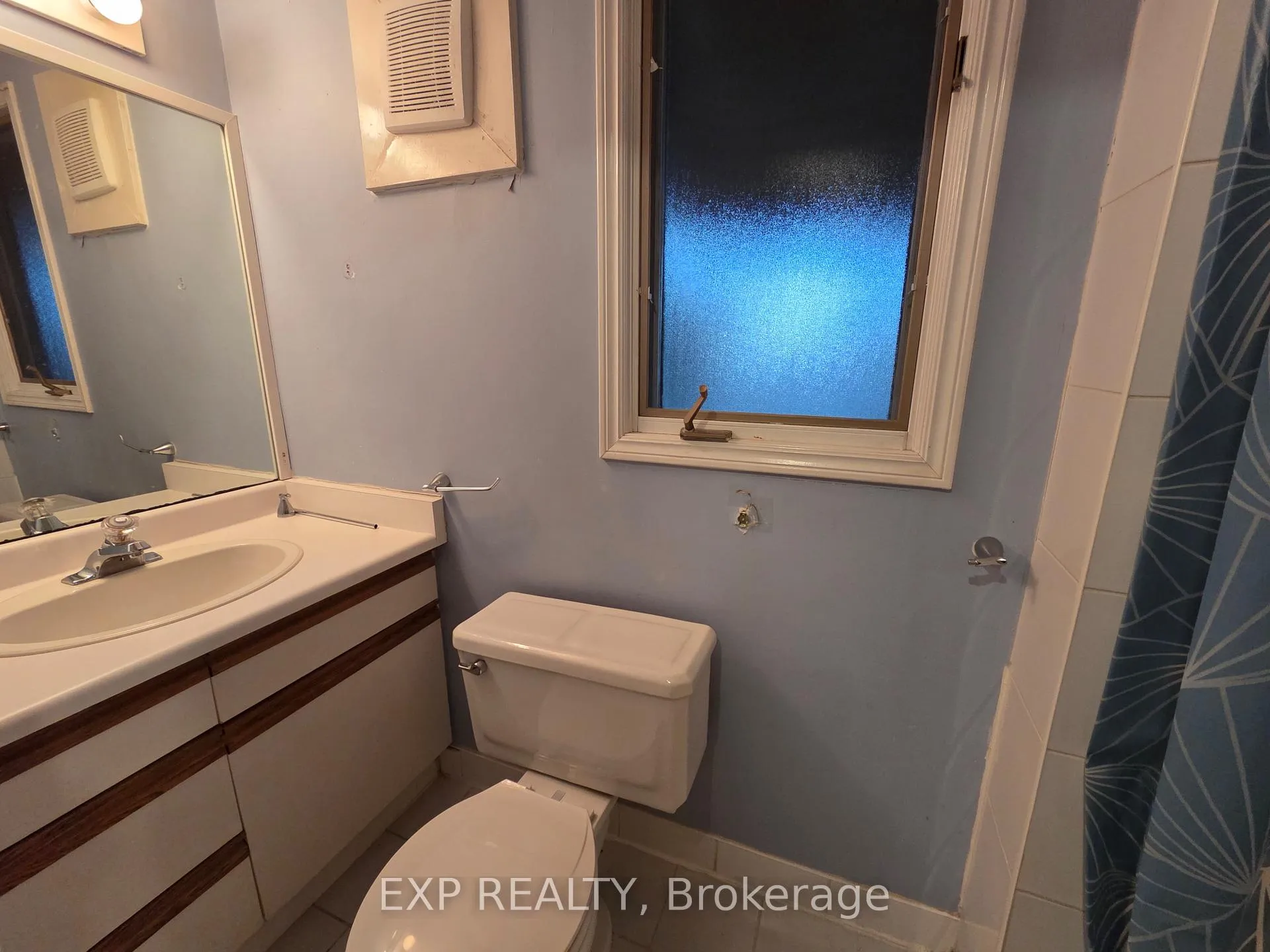 Photo 12 of Unit Lower, 696 Penny Lane, Burlington, LaSalle — HOMEH