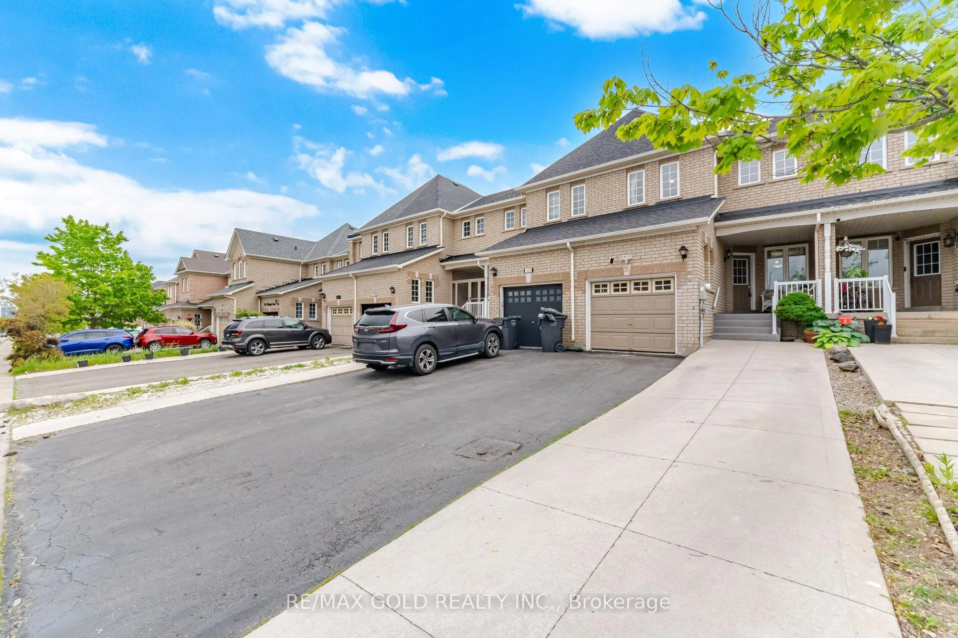 Photo 3 of 98 Albright Road, Brampton, Fletcher's Creek Village — HOMEH