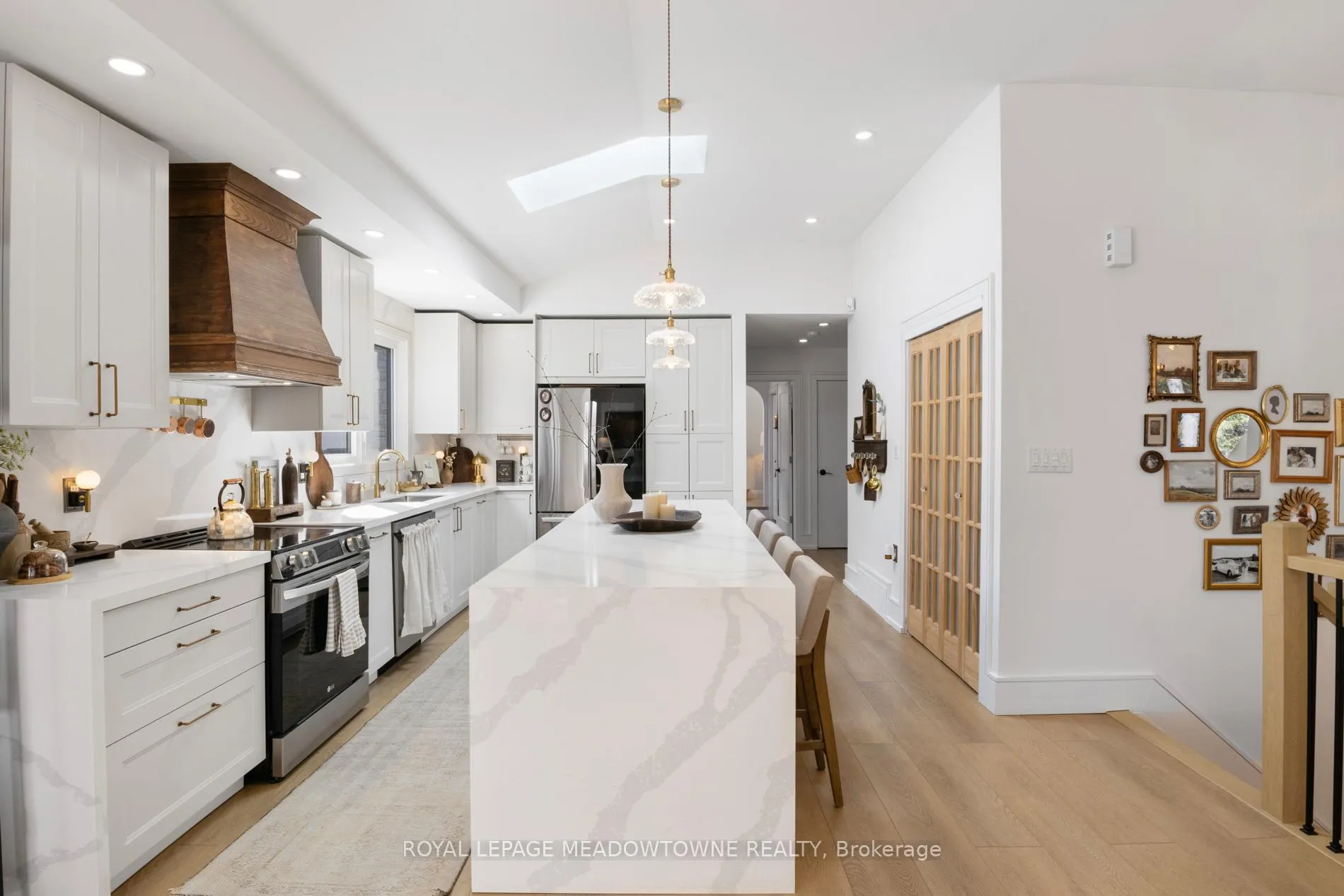 Photo 13 of 1562 Gore Road, Puslinch, Crieff/Aikensville/Killean — HOMEH