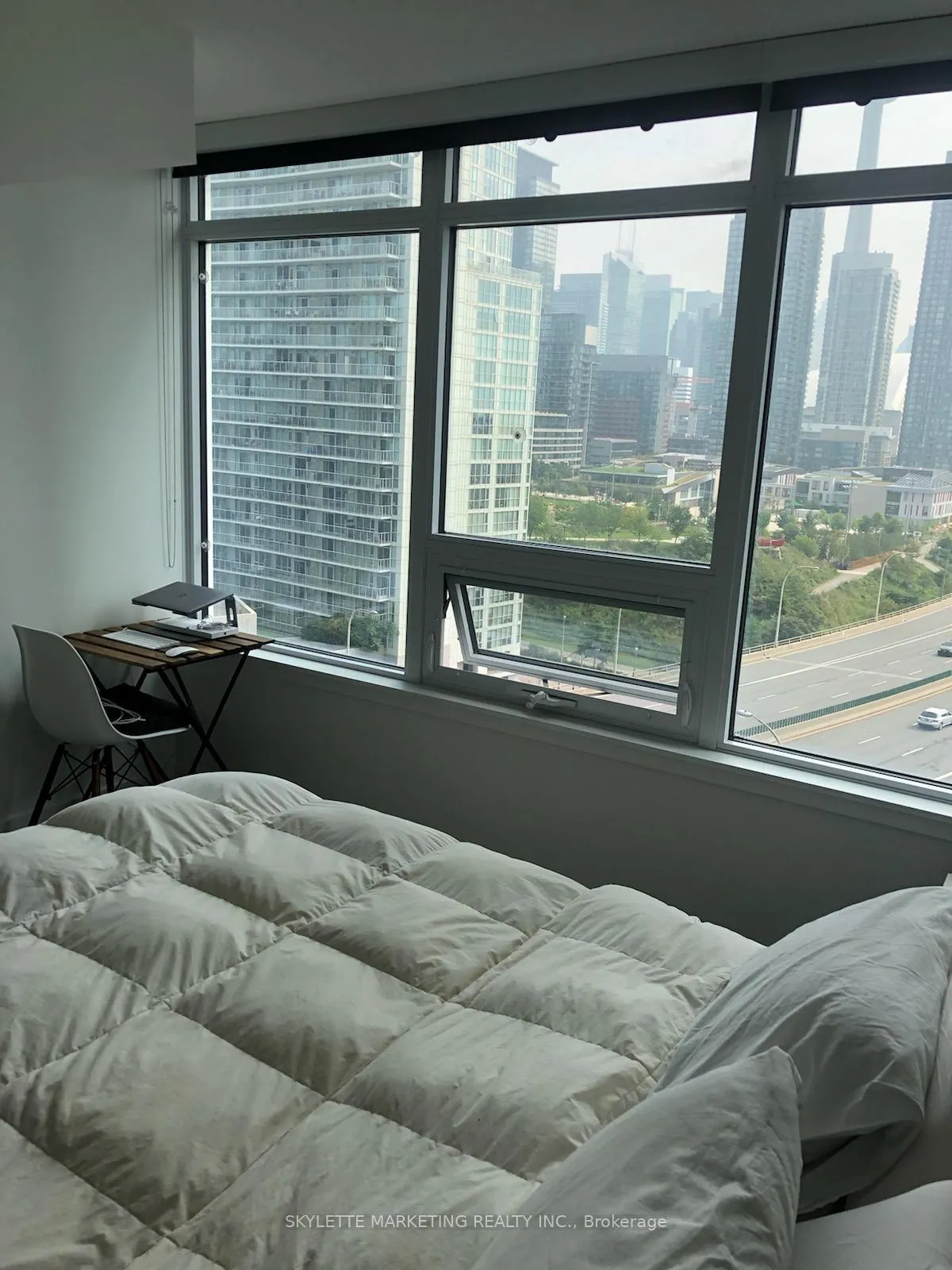 Photo 7 of Unit 1512, 17 Bathurst Street, Toronto, Waterfront Communities — HOMEH
