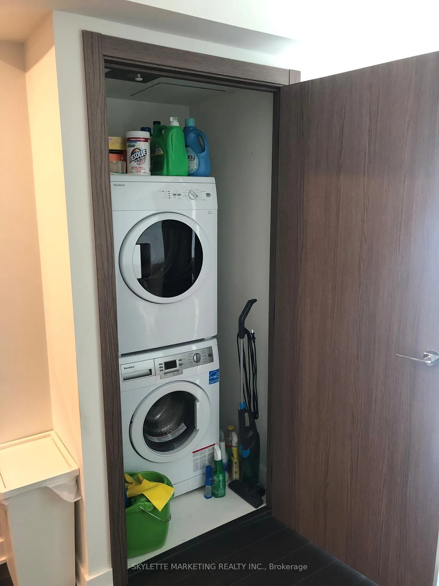 Photo 10 of Unit 1512, 17 Bathurst Street, Toronto, Waterfront Communities — HOMEH