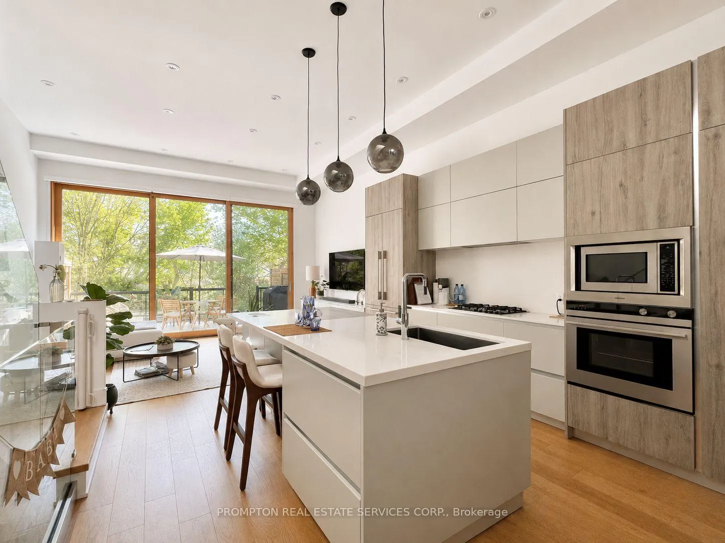 Photo 4 of 19A Linton Avenue, Scarborough, Birchcliffe-Cliffside — HOMEH