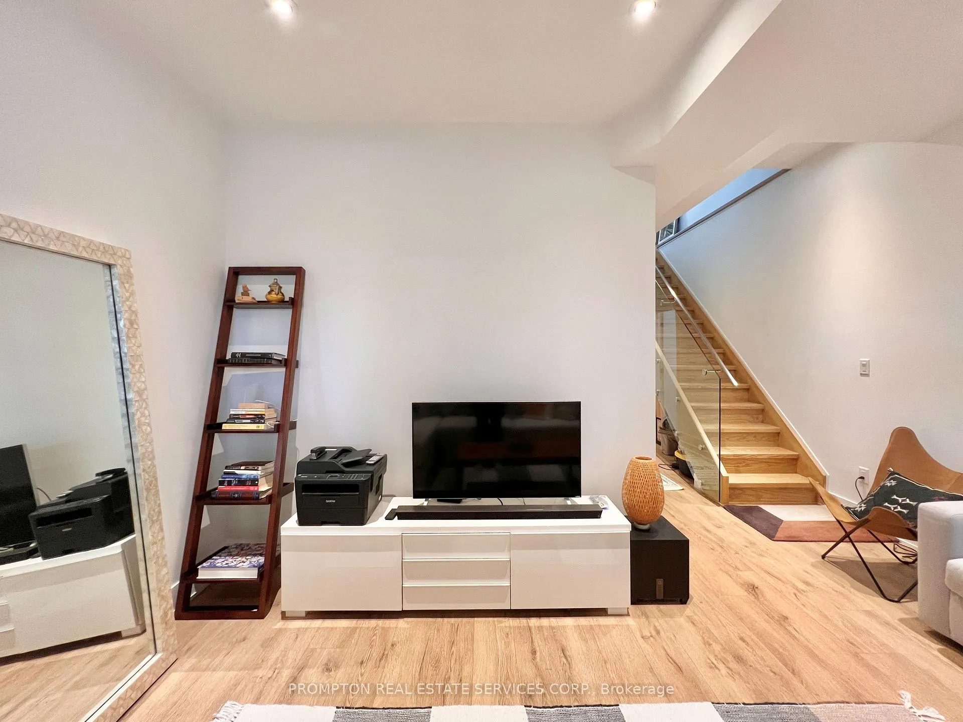 Photo 35 of 19A Linton Avenue, Scarborough, Birchcliffe-Cliffside — HOMEH