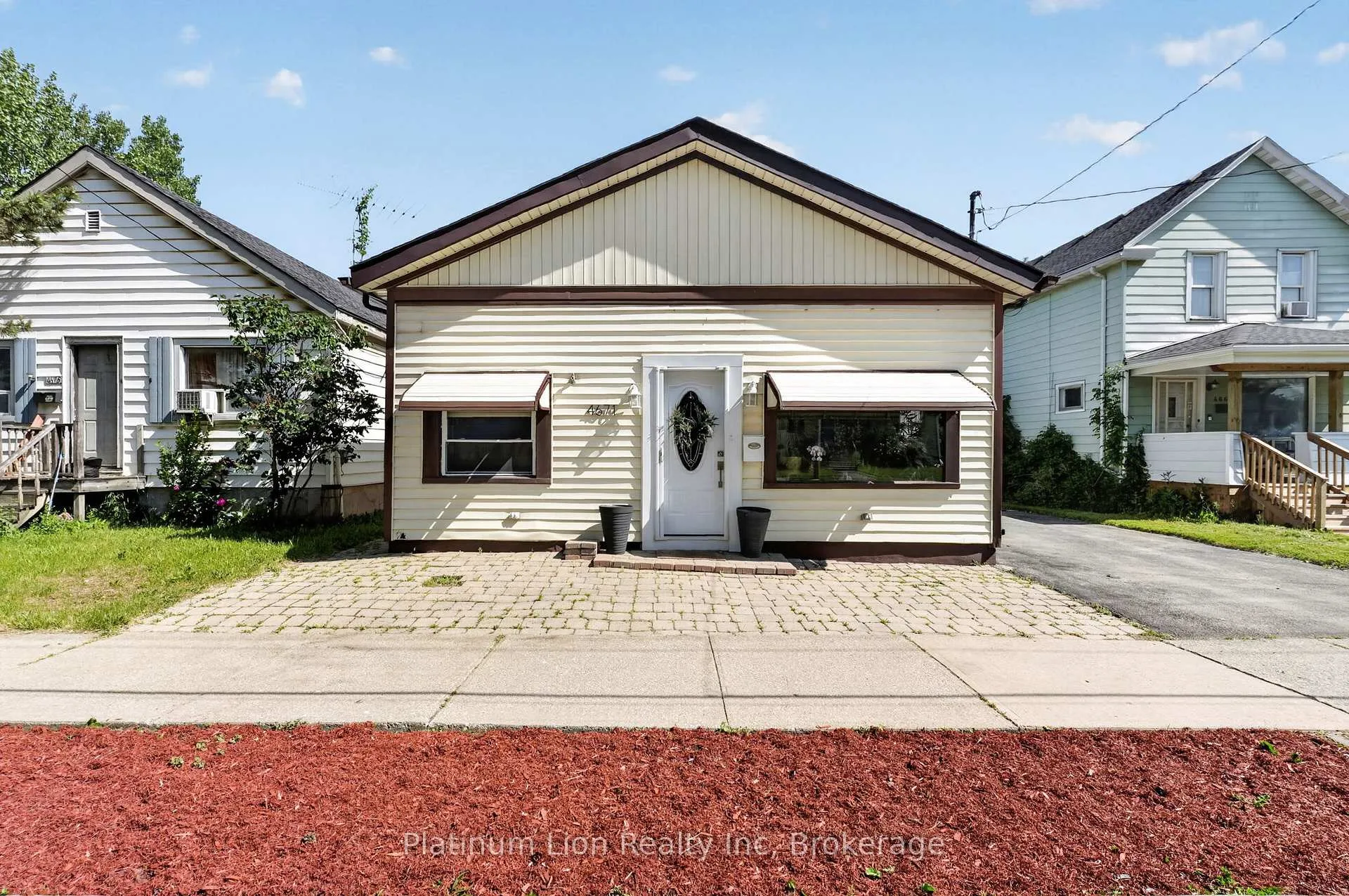 Photo 4 of 4671 Ferguson Street, Niagara Falls, Downtown — HOMEH