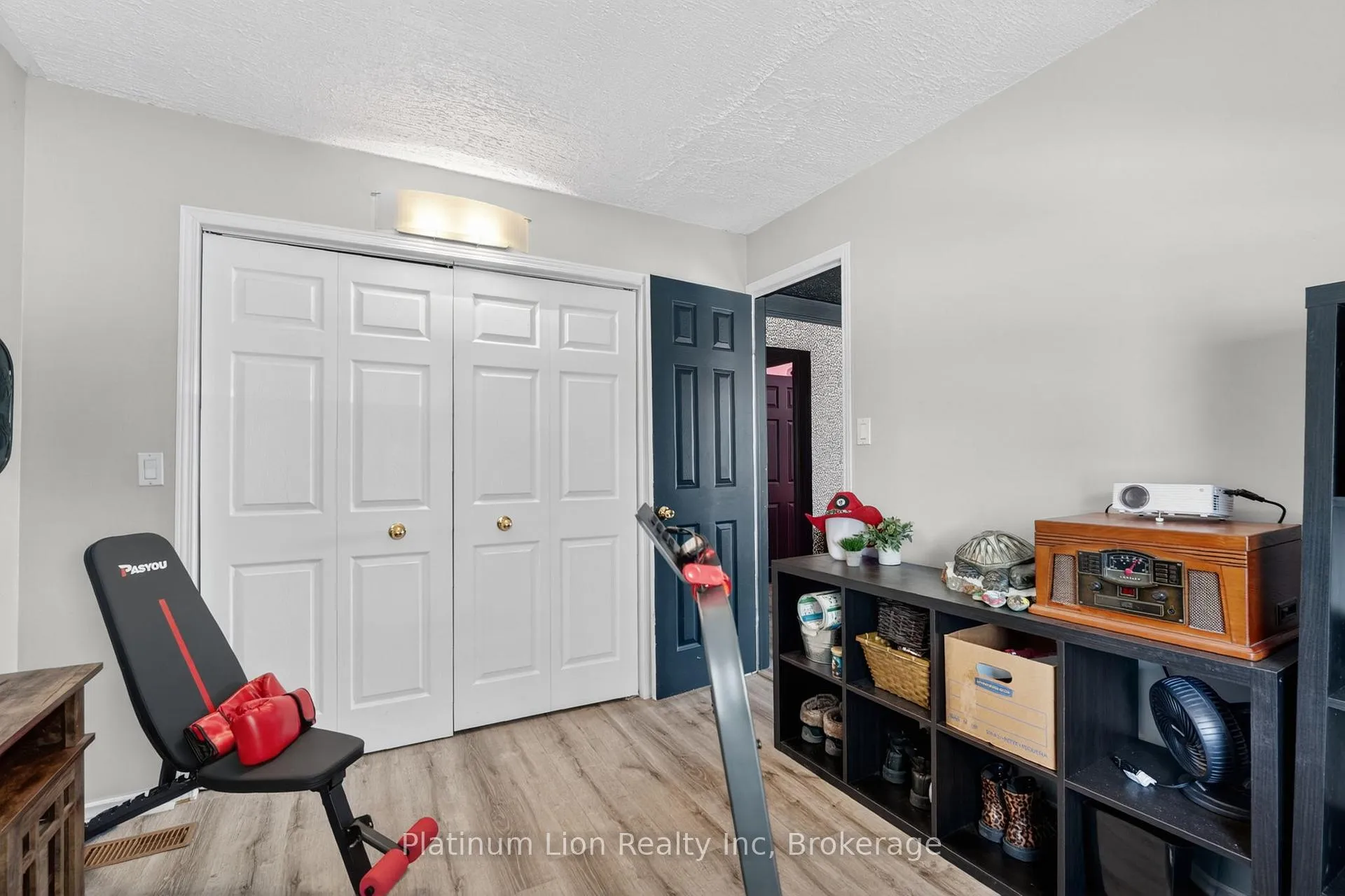 Photo 15 of 4671 Ferguson Street, Niagara Falls, Downtown — HOMEH