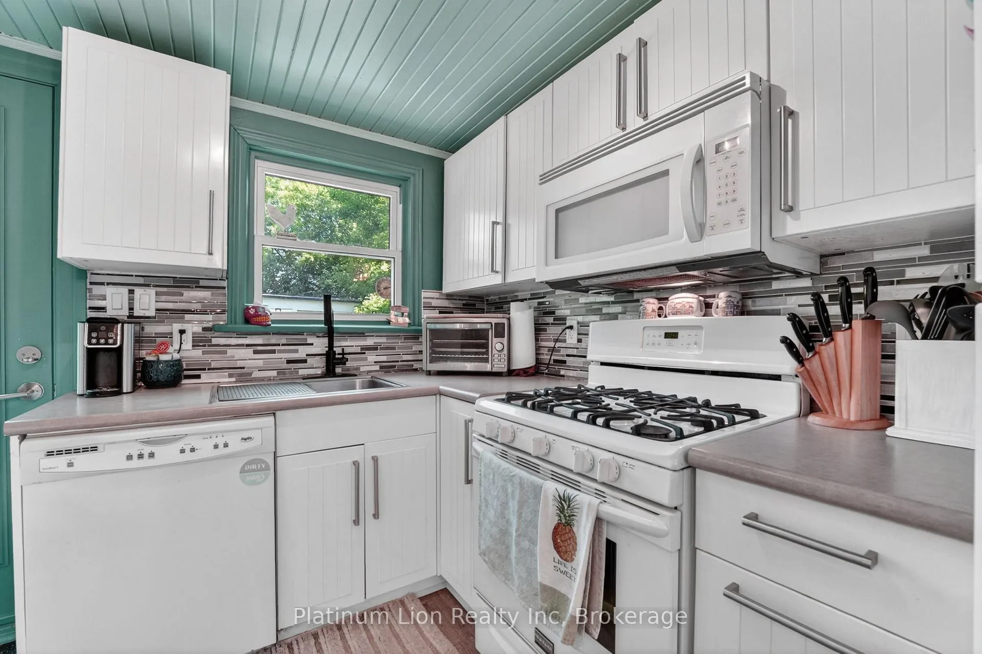 Photo 33 of 4671 Ferguson Street, Niagara Falls, Downtown — HOMEH