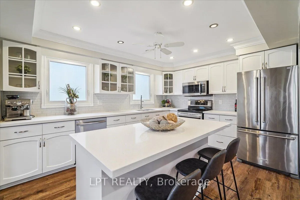 Photo 20 of 26 Wright Crescent, Caledon, Bolton North — HOMEH