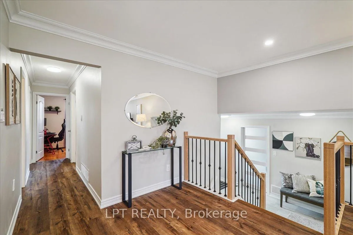 Photo 21 of 26 Wright Crescent, Caledon, Bolton North — HOMEH