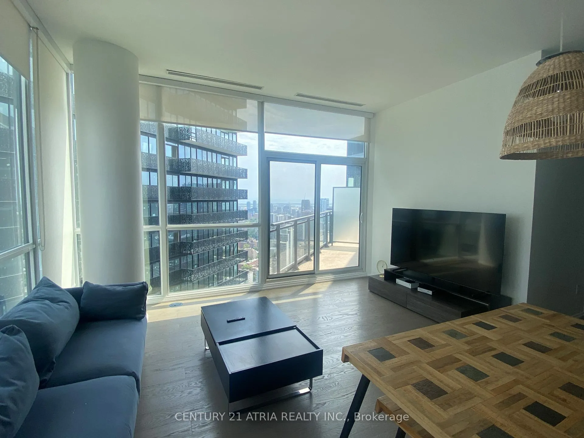 Photo 2 of Unit 5310, 45 Charles Street, Toronto, Church-Yonge Corridor — HOMEH