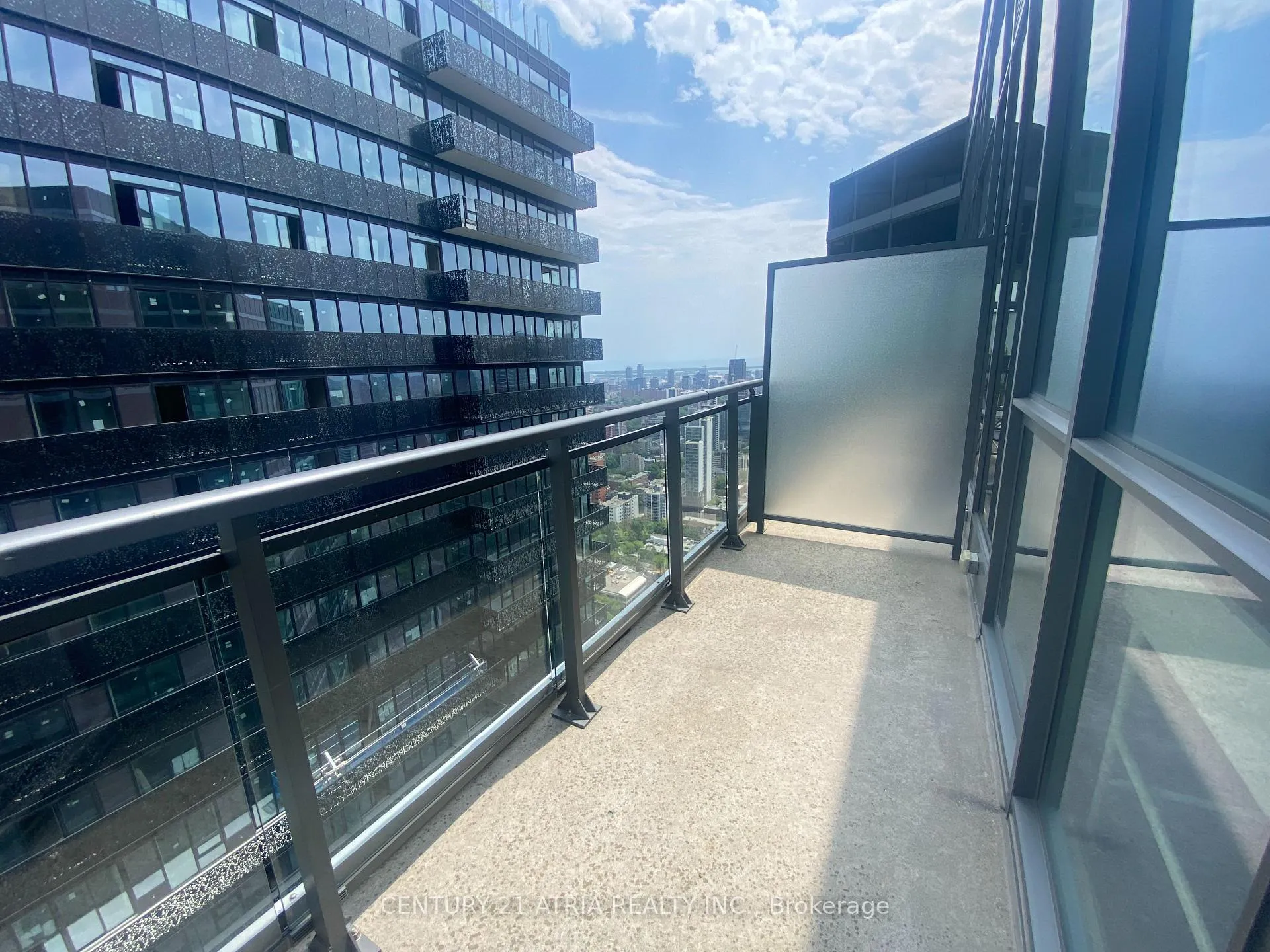 Photo 5 of Unit 5310, 45 Charles Street, Toronto, Church-Yonge Corridor — HOMEH