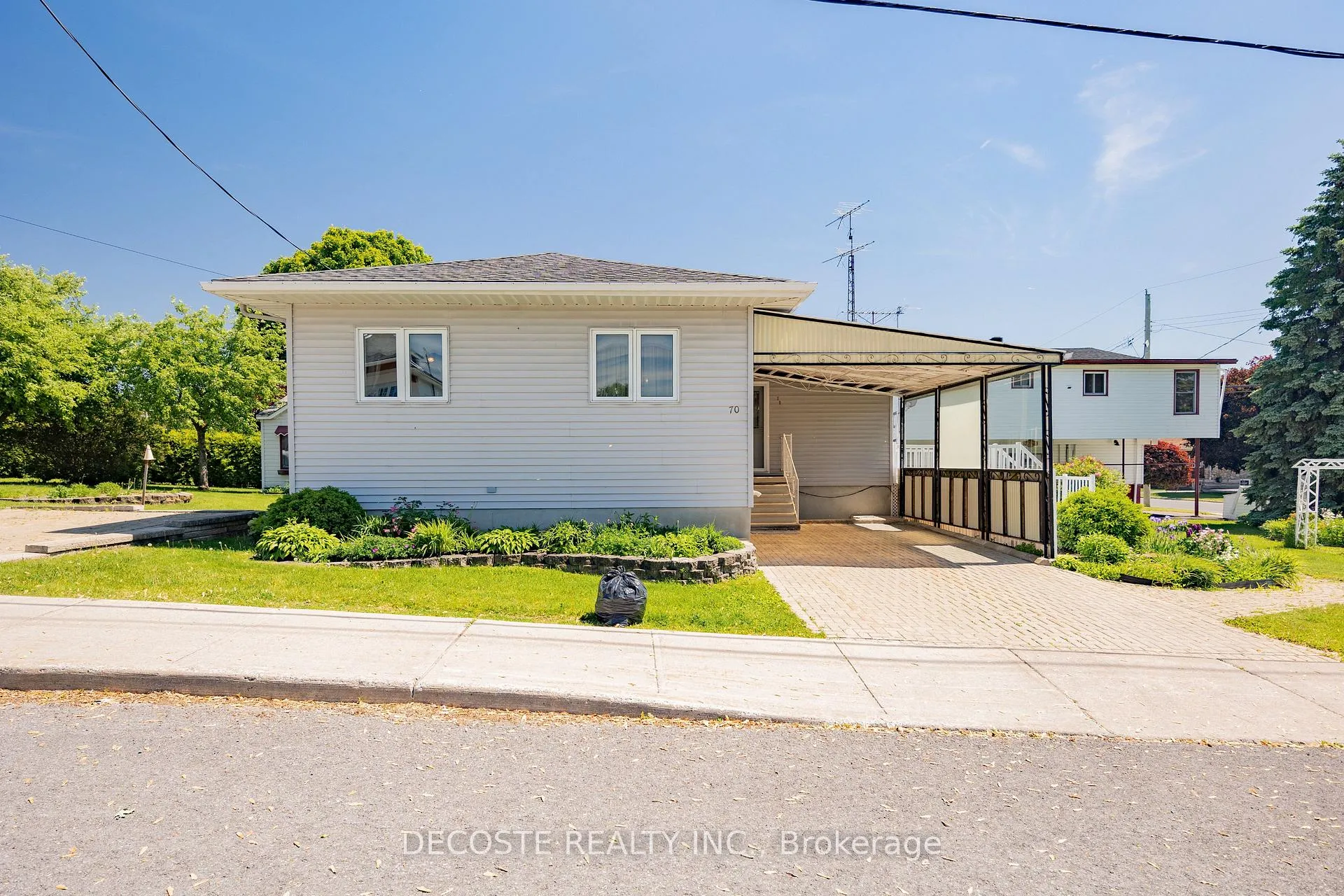 Photo 1 of 70 Victoria Street E, North Glengarry, Alexandria — HOMEH