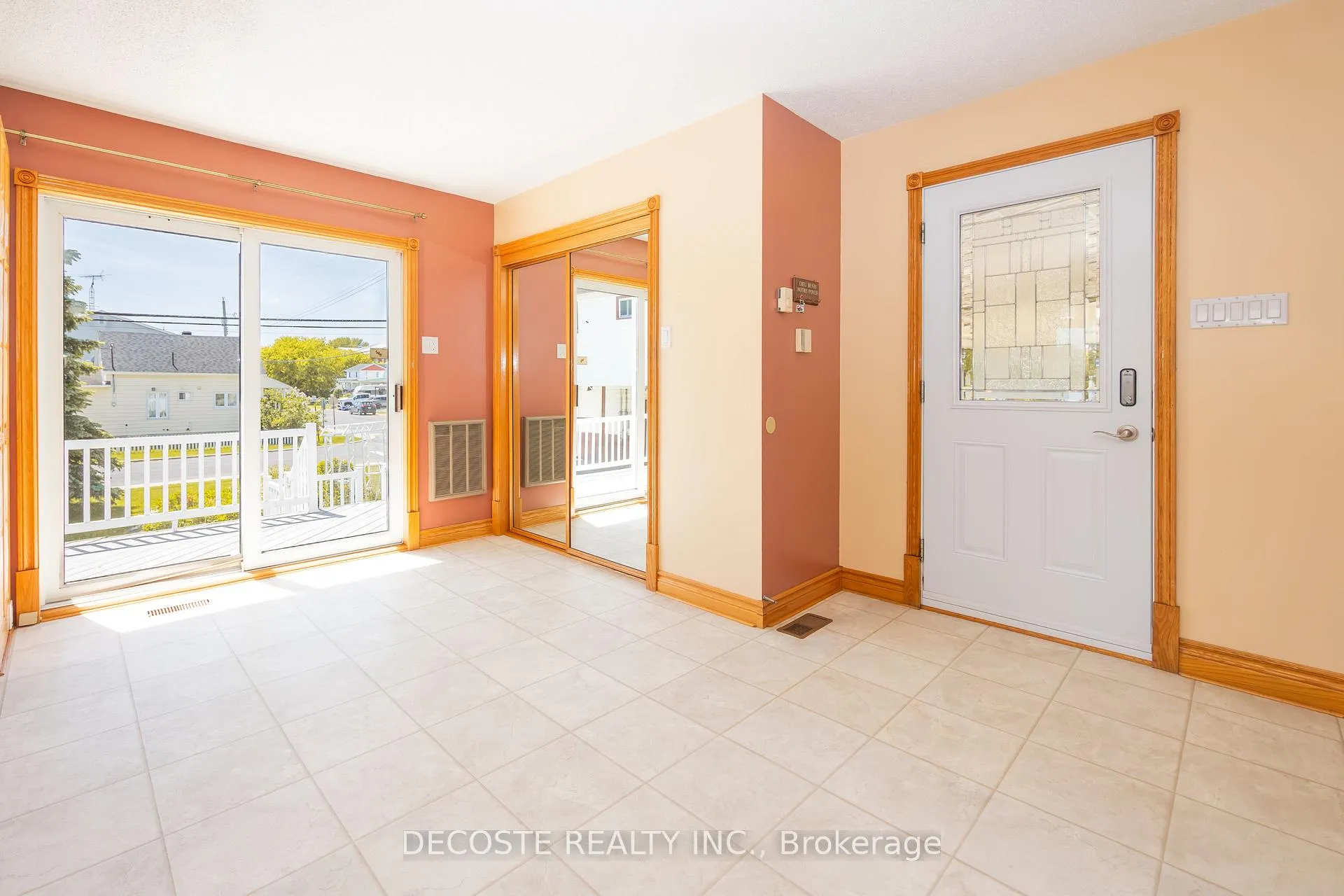 Photo 9 of 70 Victoria Street E, North Glengarry, Alexandria — HOMEH