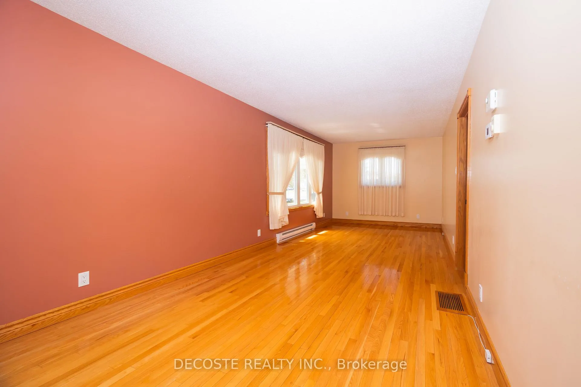 Photo 12 of 70 Victoria Street E, North Glengarry, Alexandria — HOMEH