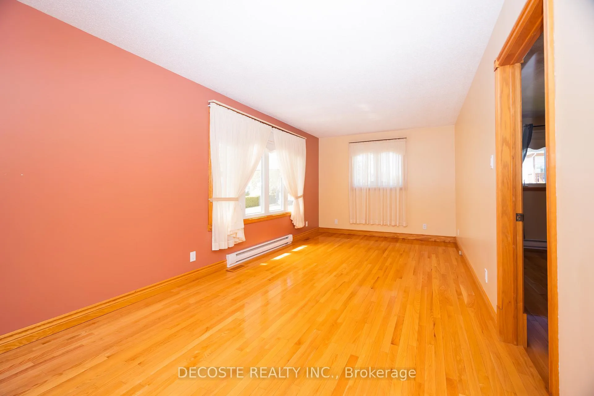 Photo 13 of 70 Victoria Street E, North Glengarry, Alexandria — HOMEH