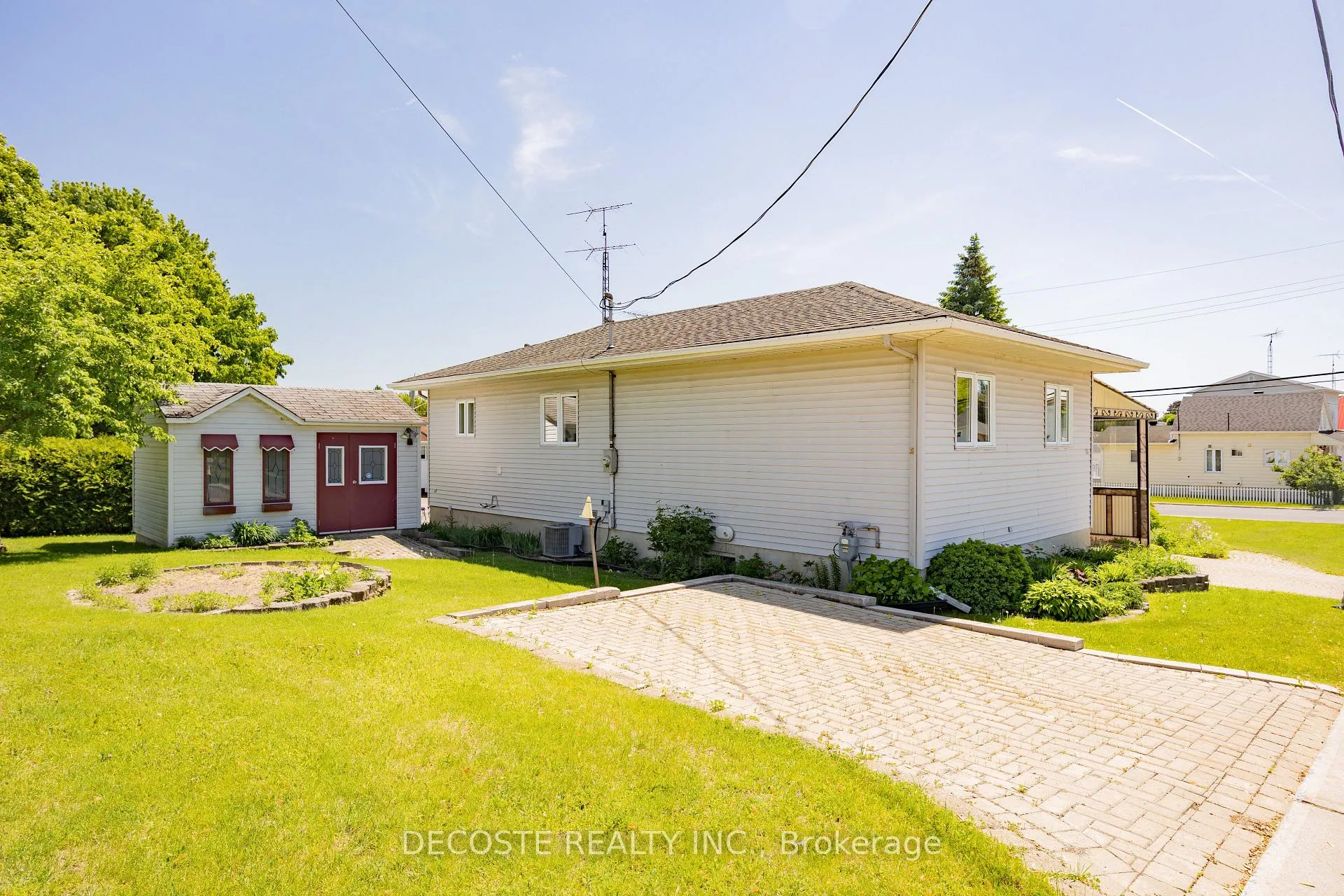 Photo 36 of 70 Victoria Street E, North Glengarry, Alexandria — HOMEH