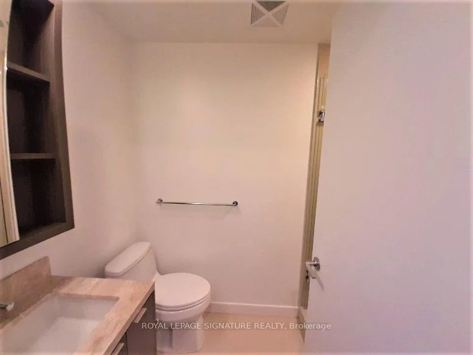Photo 6 of Unit 3811, 115 Blue Jays Way, Toronto, Waterfront Communities — HOMEH