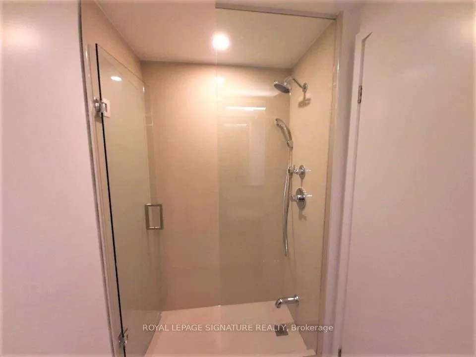Photo 7 of Unit 3811, 115 Blue Jays Way, Toronto, Waterfront Communities — HOMEH