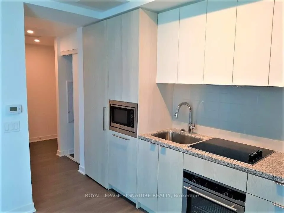 Photo 8 of Unit 3811, 115 Blue Jays Way, Toronto, Waterfront Communities — HOMEH