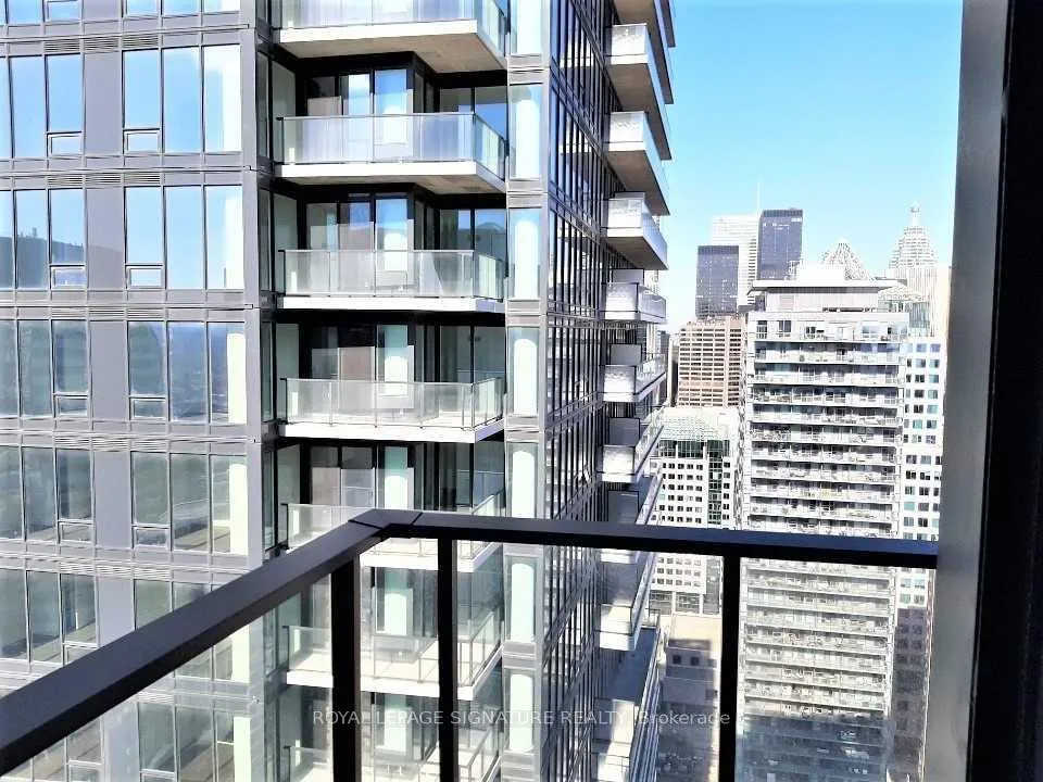 Photo 12 of Unit 3811, 115 Blue Jays Way, Toronto, Waterfront Communities — HOMEH