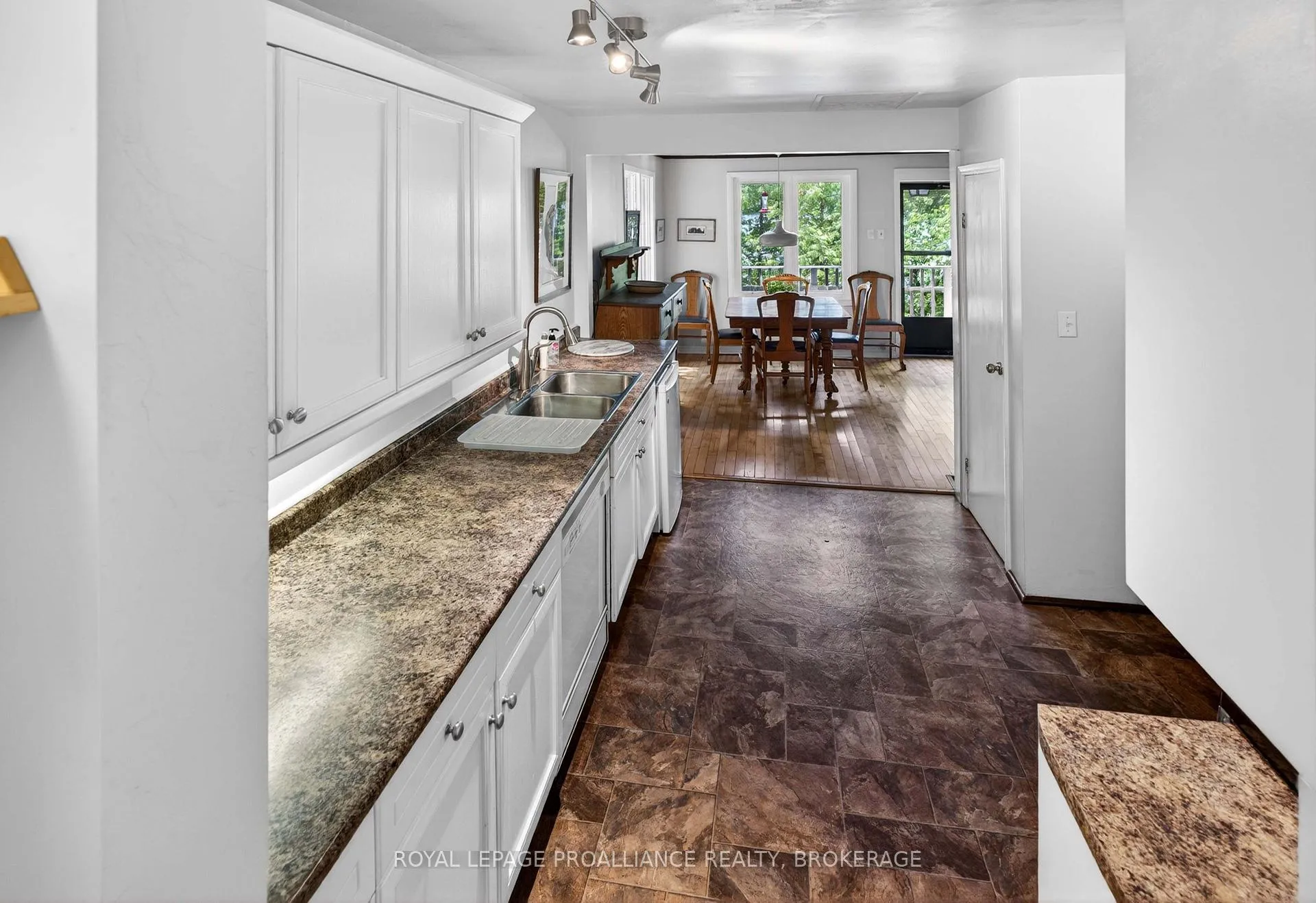 Photo 21 of 58 Lower Lake Lane, Frontenac, Frontenac South — HOMEH
