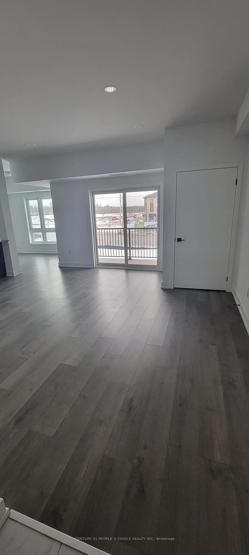 Photo 2 of Unit 118, 4 Spice Way, Barrie, Rural Barrie Southeast — HOMEH