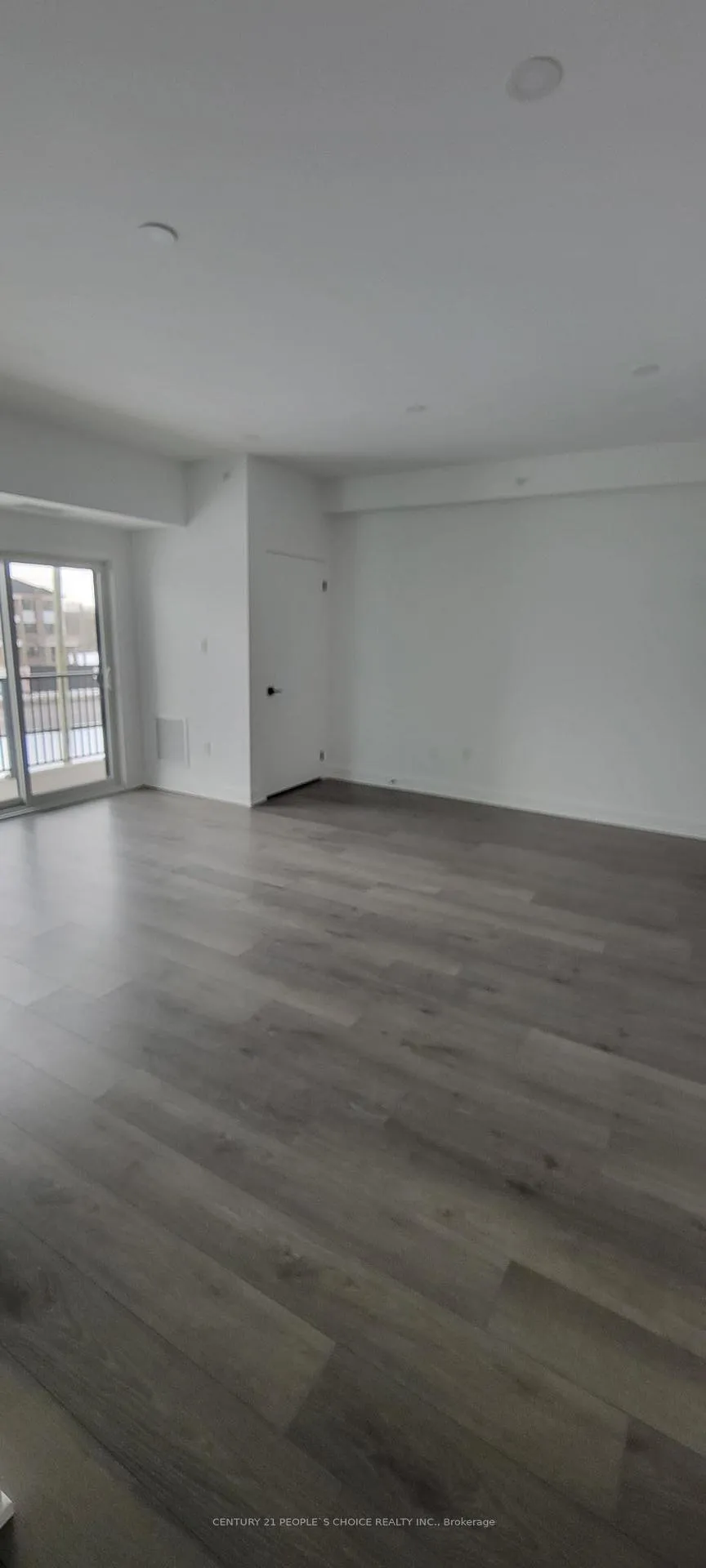 Photo 3 of Unit 118, 4 Spice Way, Barrie, Rural Barrie Southeast — HOMEH