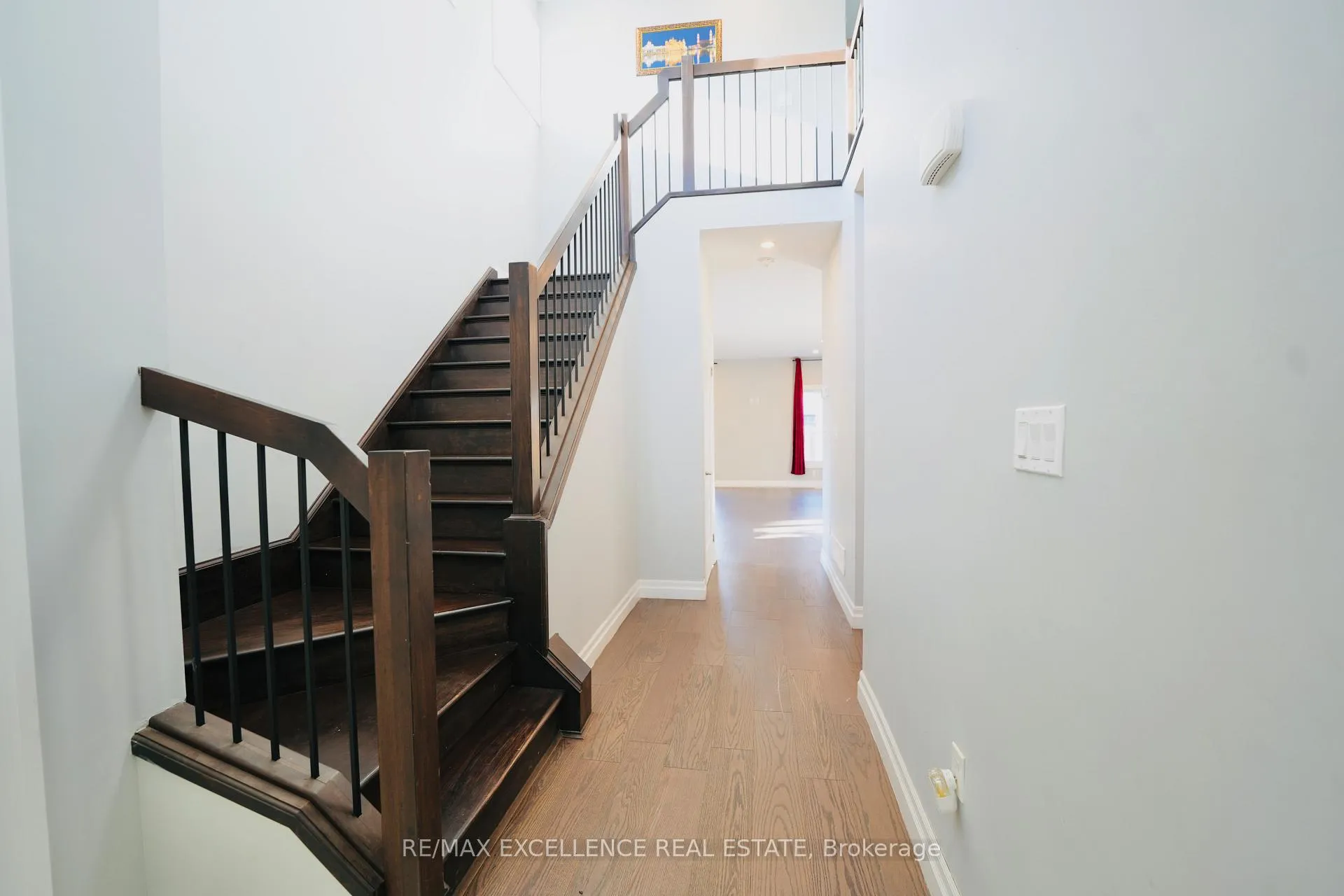 Photo 2 of 3023 Doyle Drive, London, South U — HOMEH