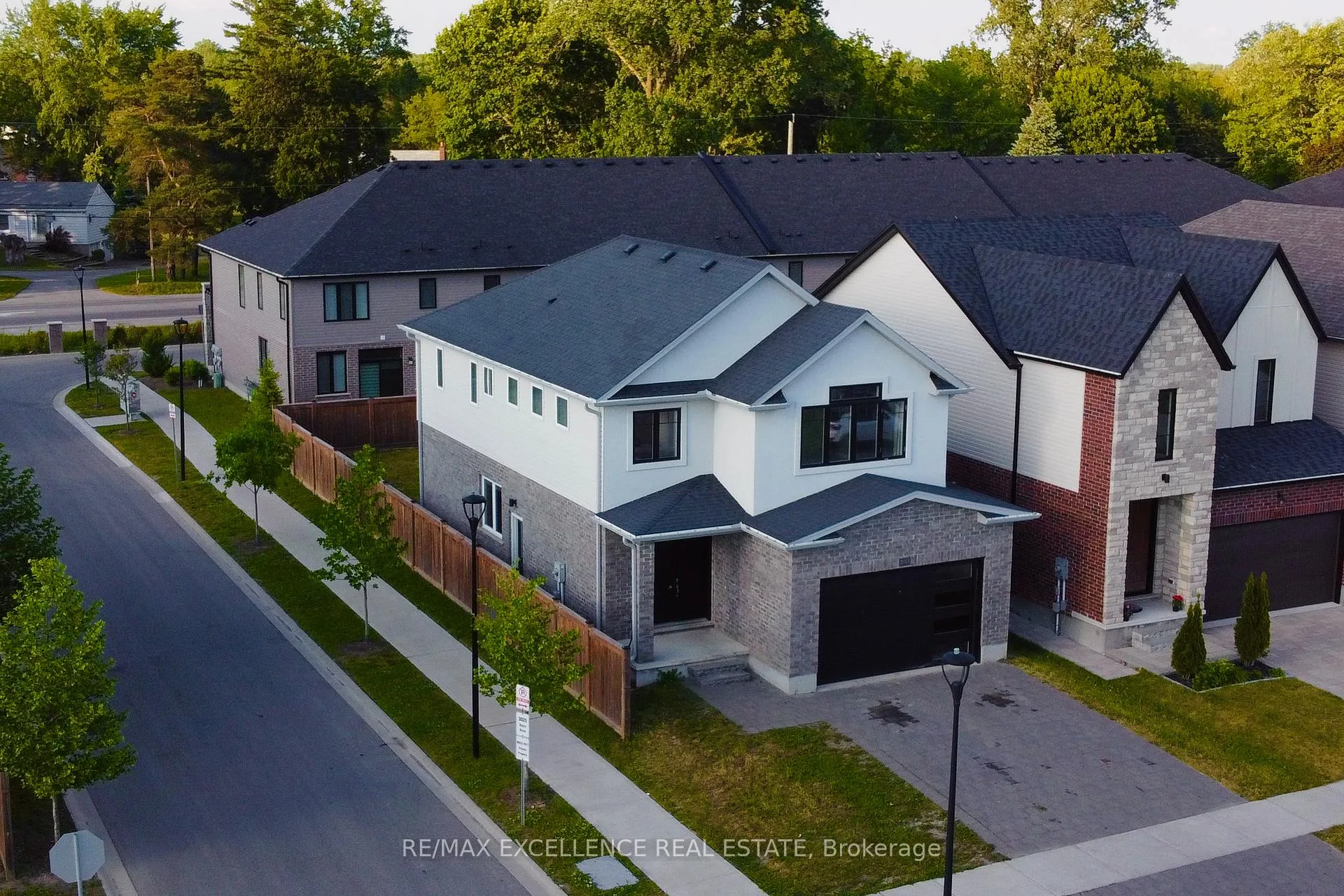 Photo 29 of 3023 Doyle Drive, London, South U — HOMEH