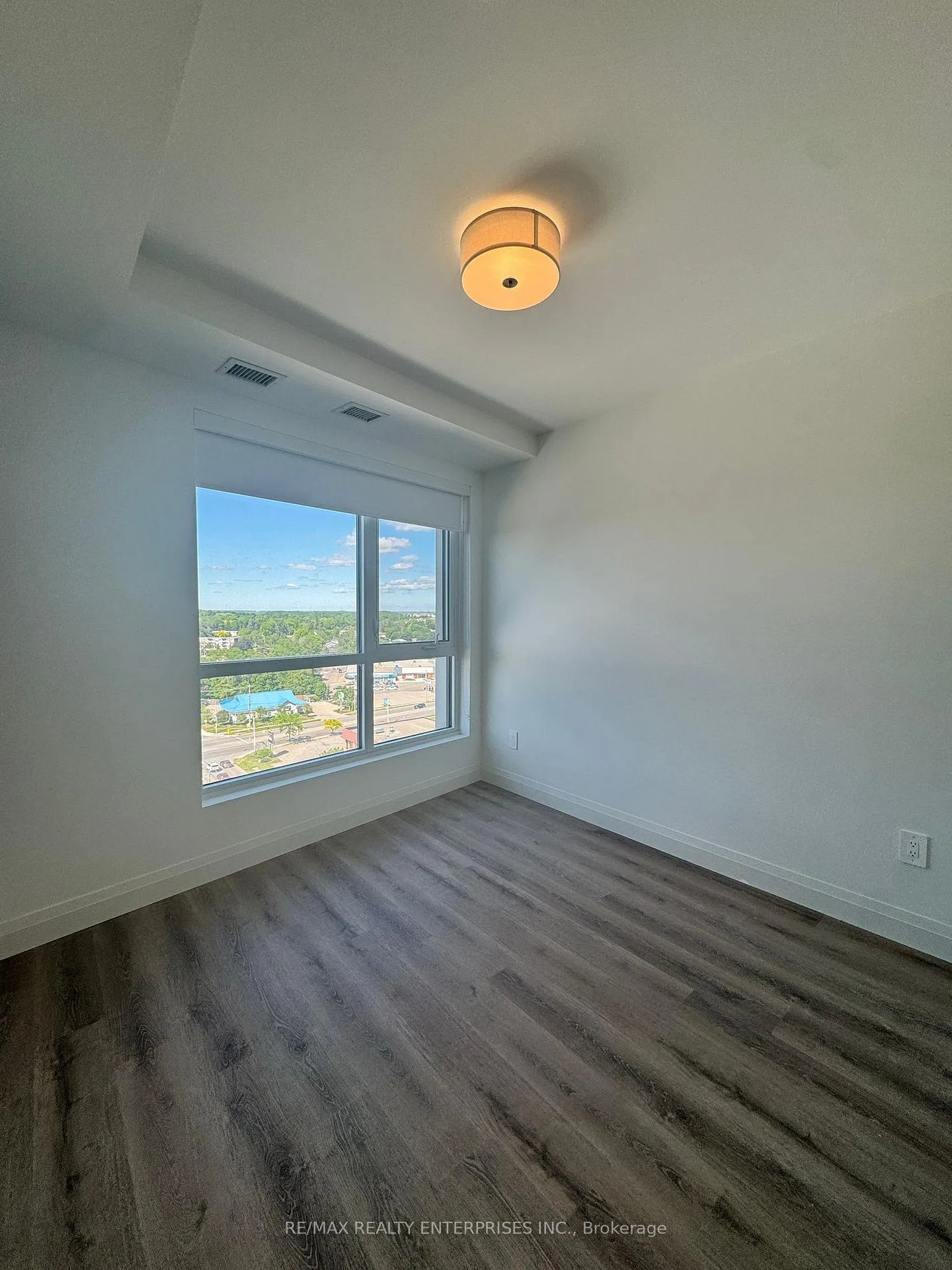 Photo 8 of Unit 1102, 1333 Weber Street, Kitchener — HOMEH