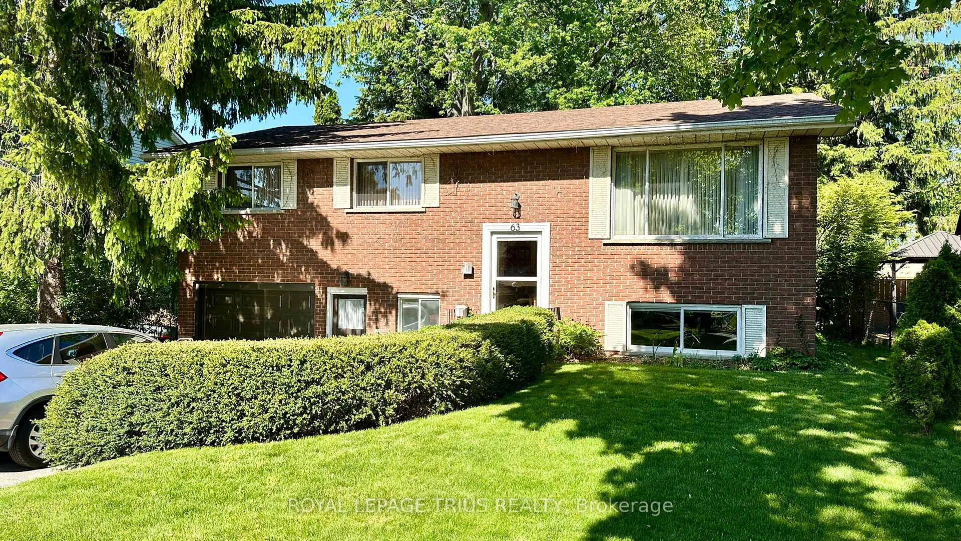 Photo 2 of 63 Lee Avenue, Norfolk, Simcoe — HOMEH