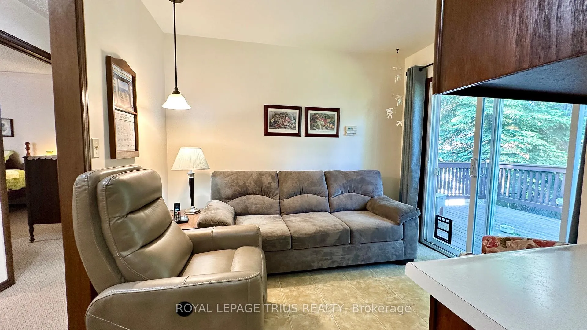 Photo 8 of 63 Lee Avenue, Norfolk, Simcoe — HOMEH
