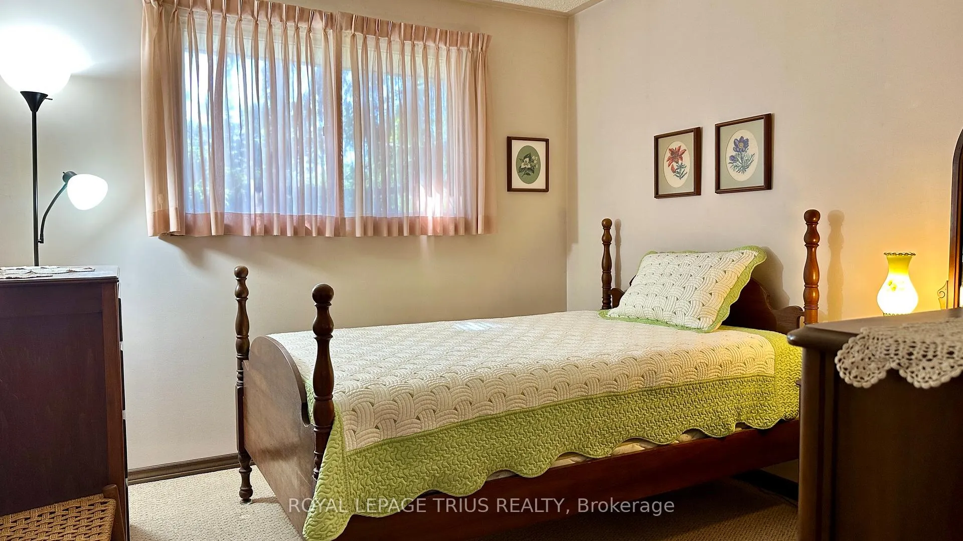 Photo 14 of 63 Lee Avenue, Norfolk, Simcoe — HOMEH